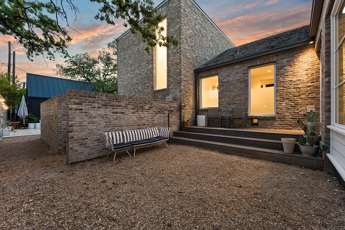 1803 Palma Plz, Austin, TX 78703