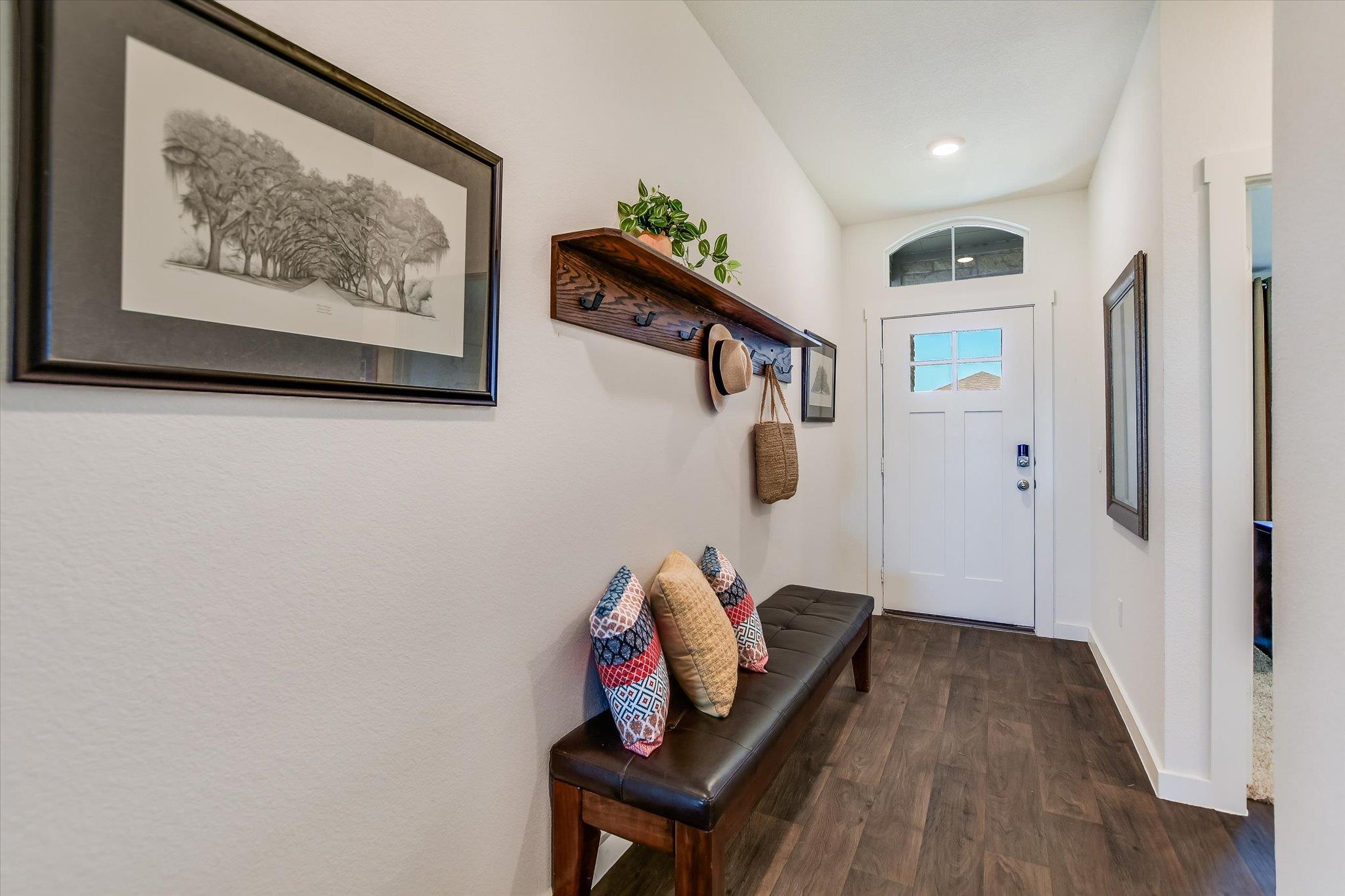 308 Pedernales Ln, Hutto, TX 78634