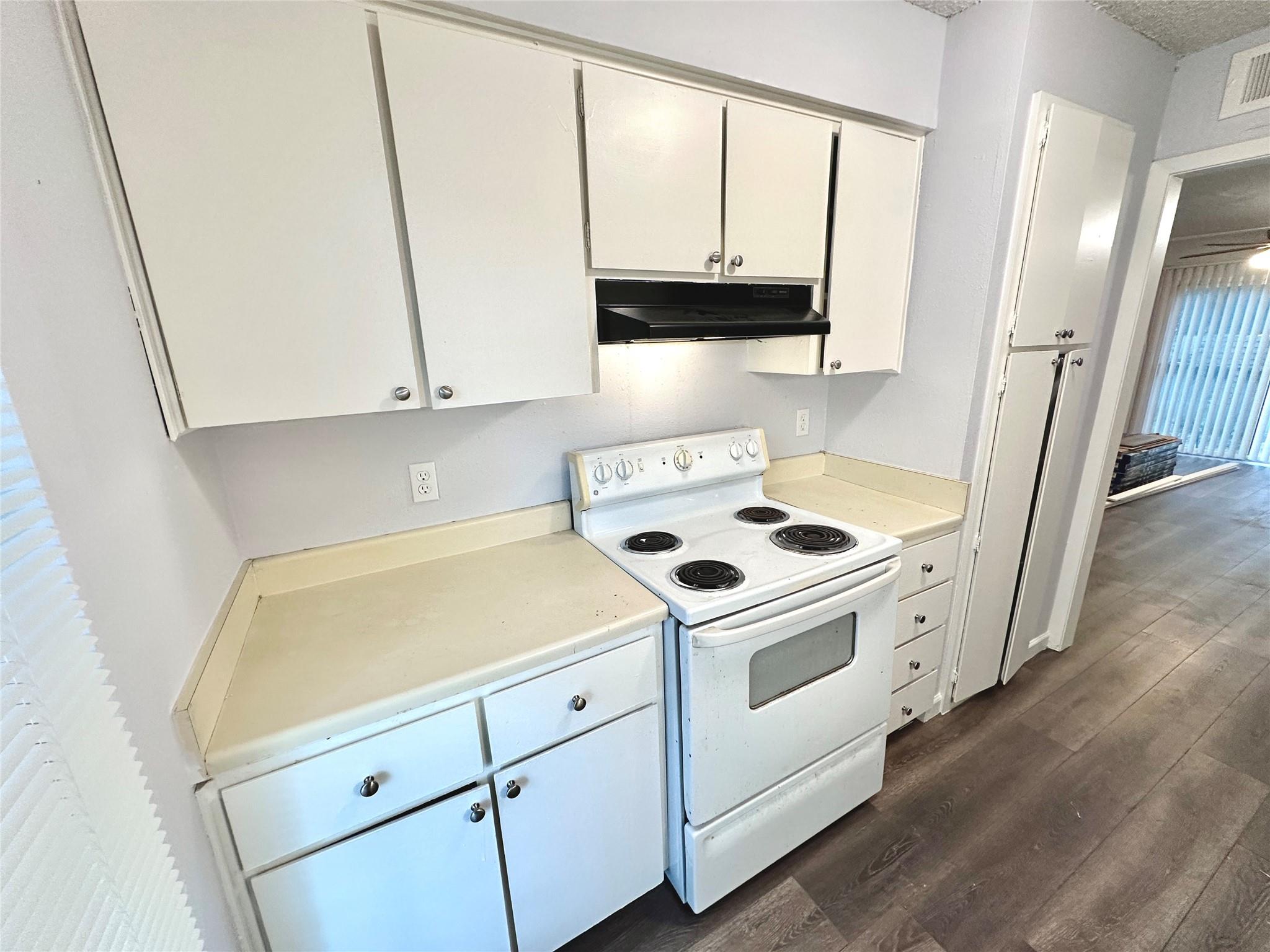 3822 Southway Dr # 102, Austin, TX 78704