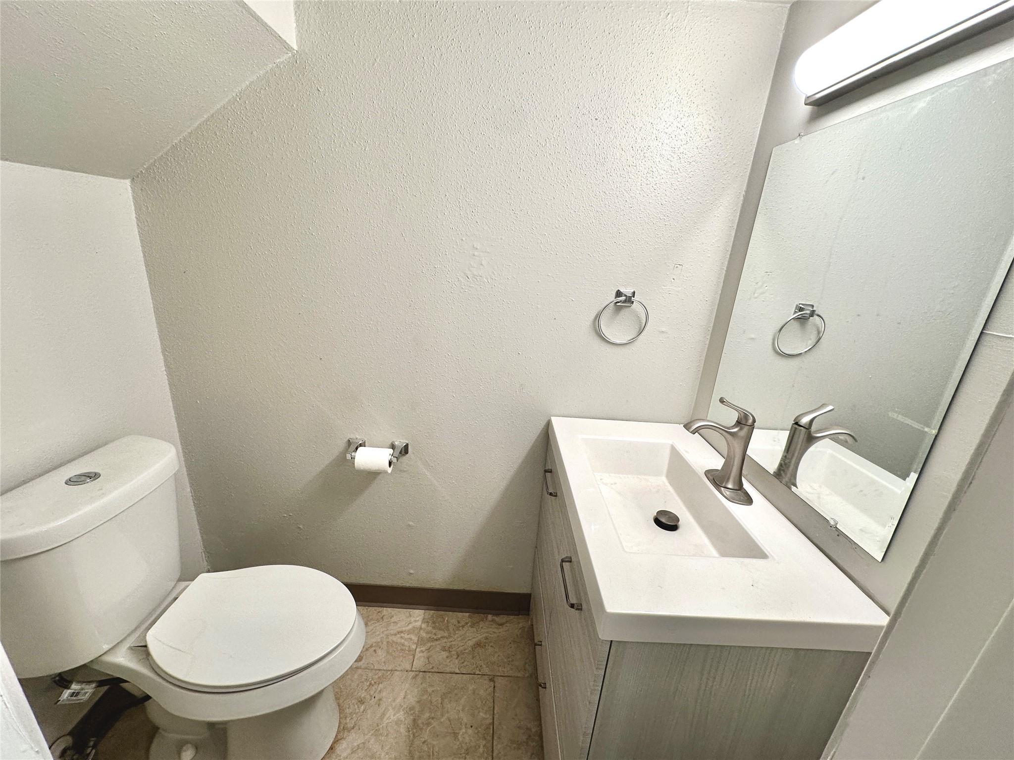 3822 Southway Dr # 102, Austin, TX 78704