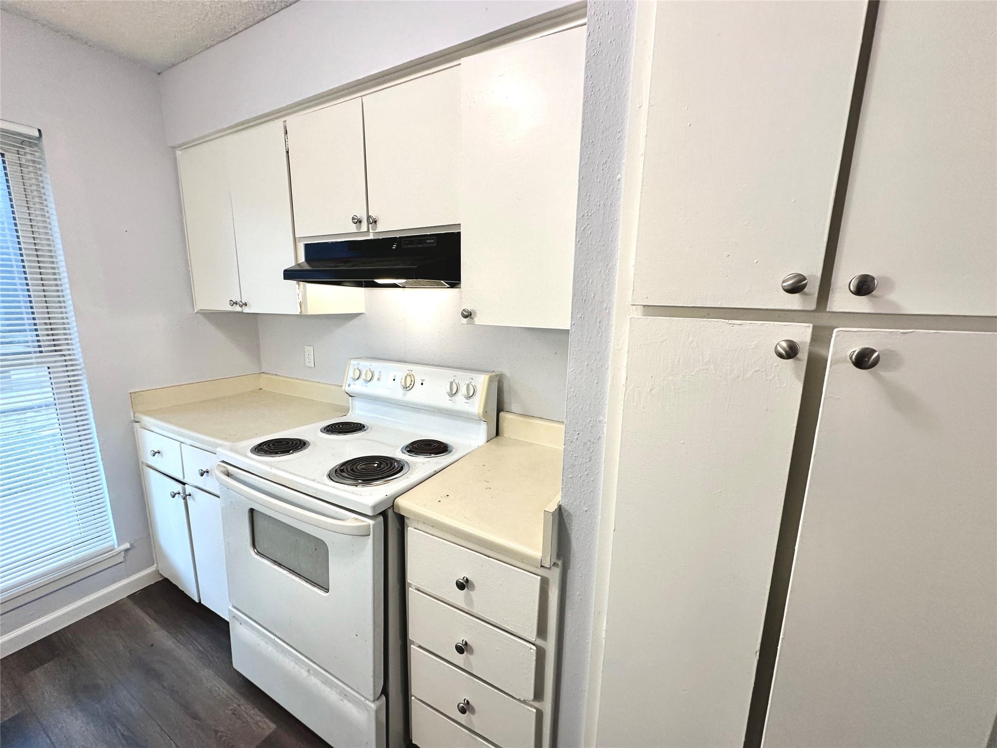 3822 Southway Dr # 102, Austin, TX 78704