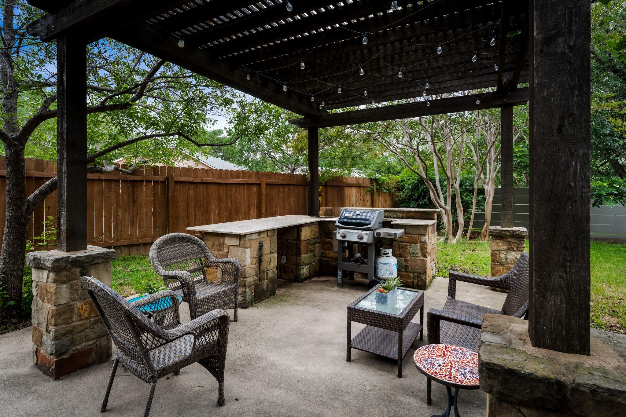 11600 Parkfield Dr, Austin, TX 78758