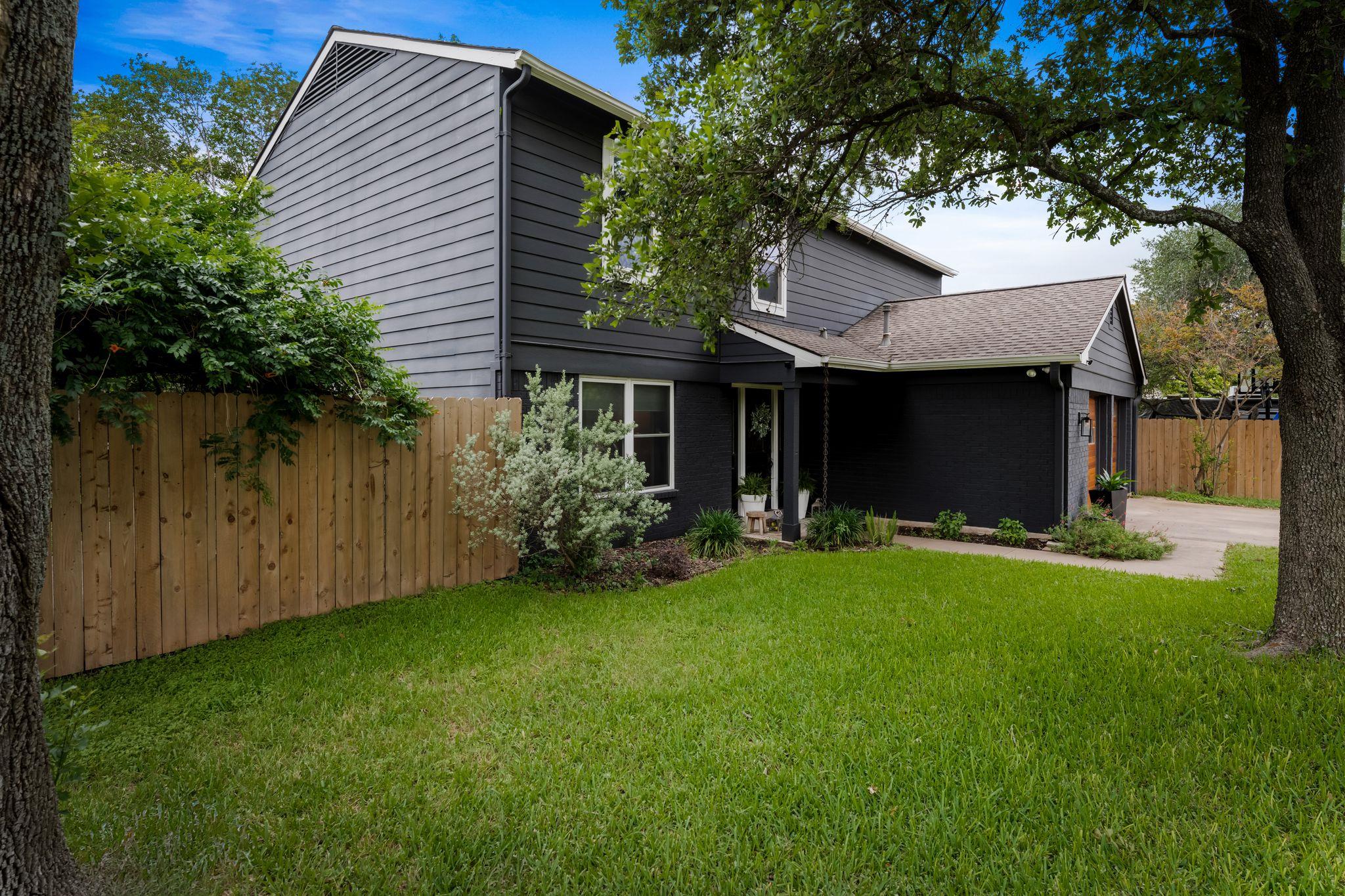 11600 Parkfield Dr, Austin, TX 78758