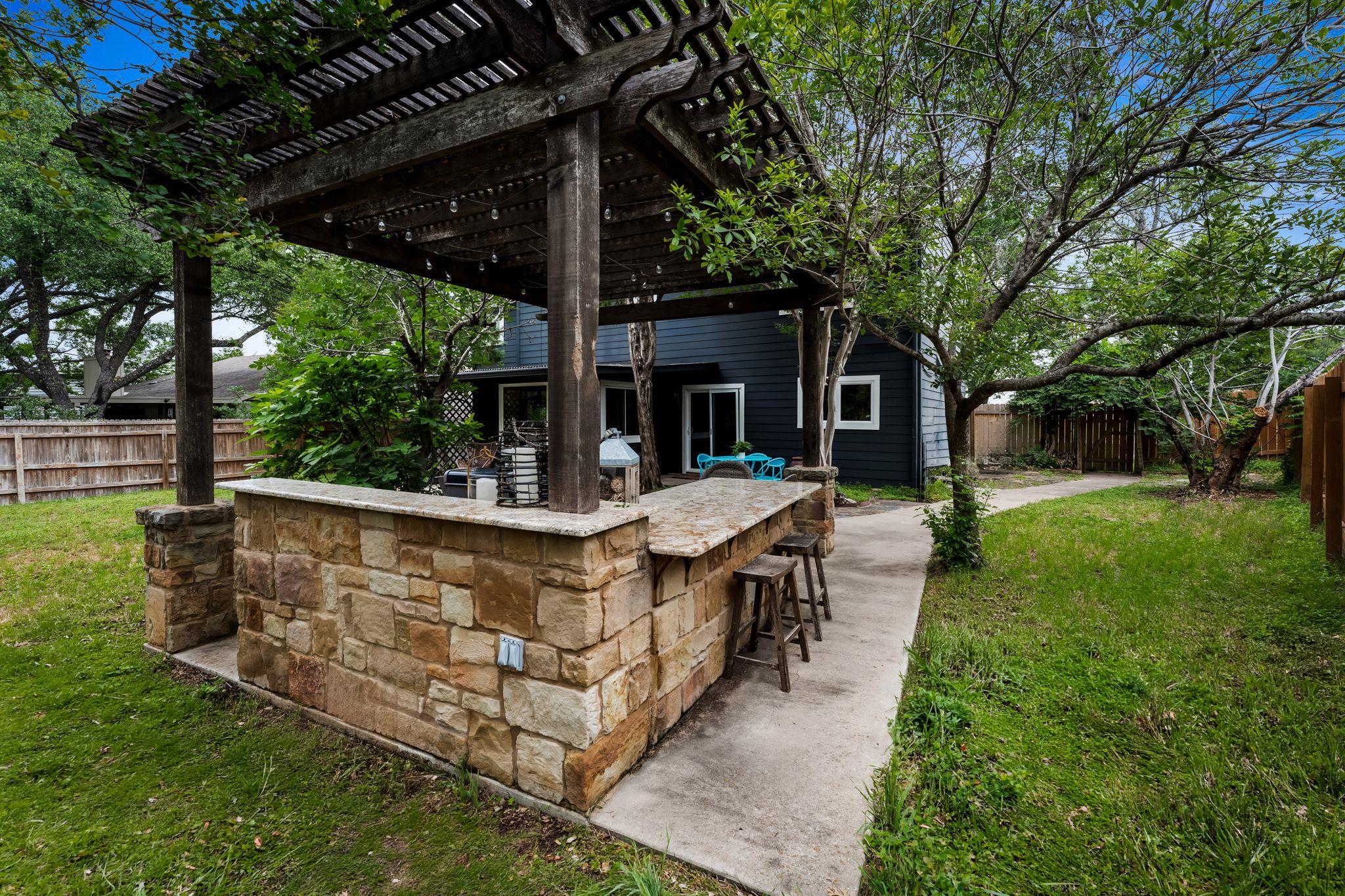 11600 Parkfield Dr, Austin, TX 78758