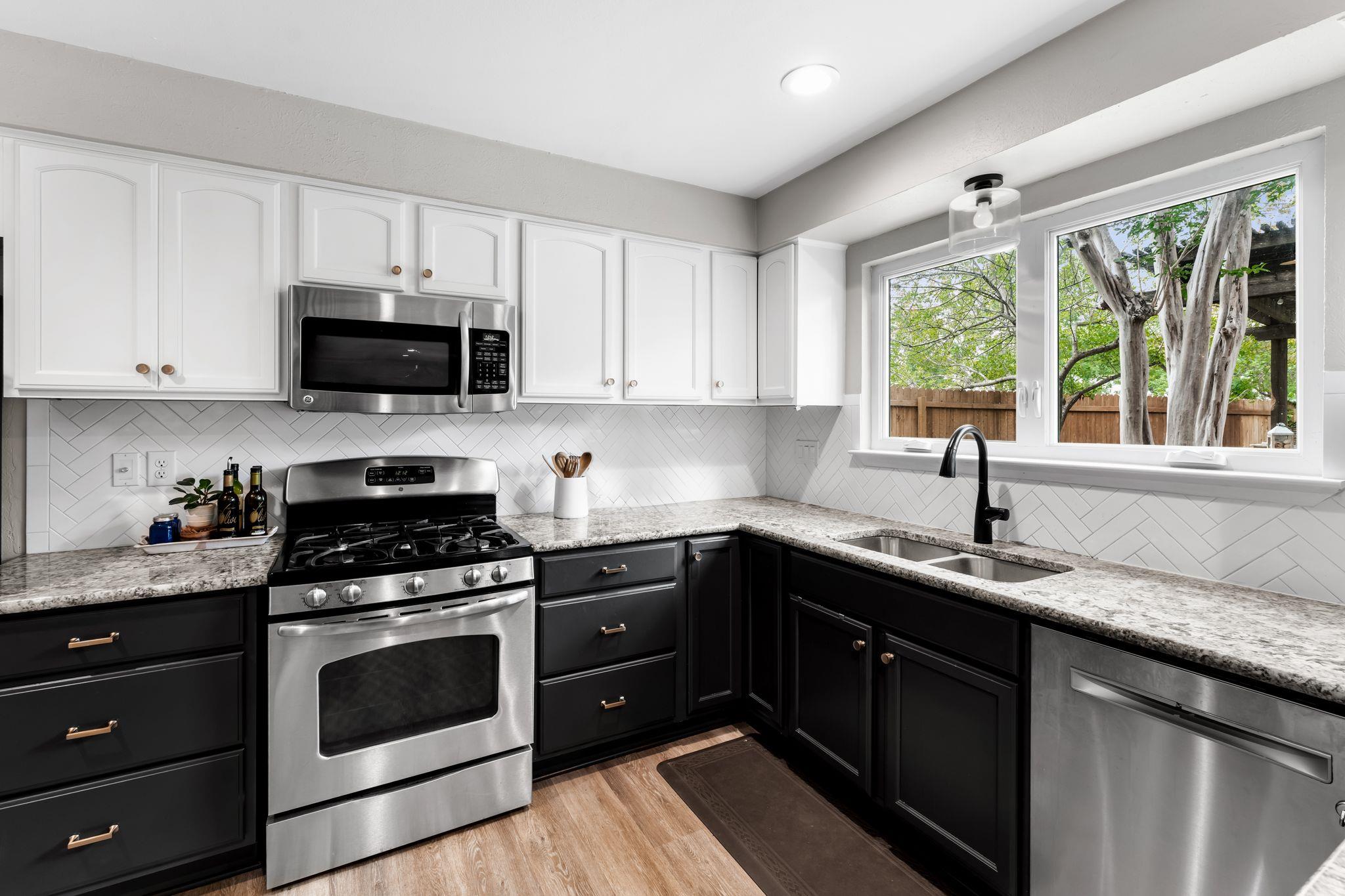 11600 Parkfield Dr, Austin, TX 78758
