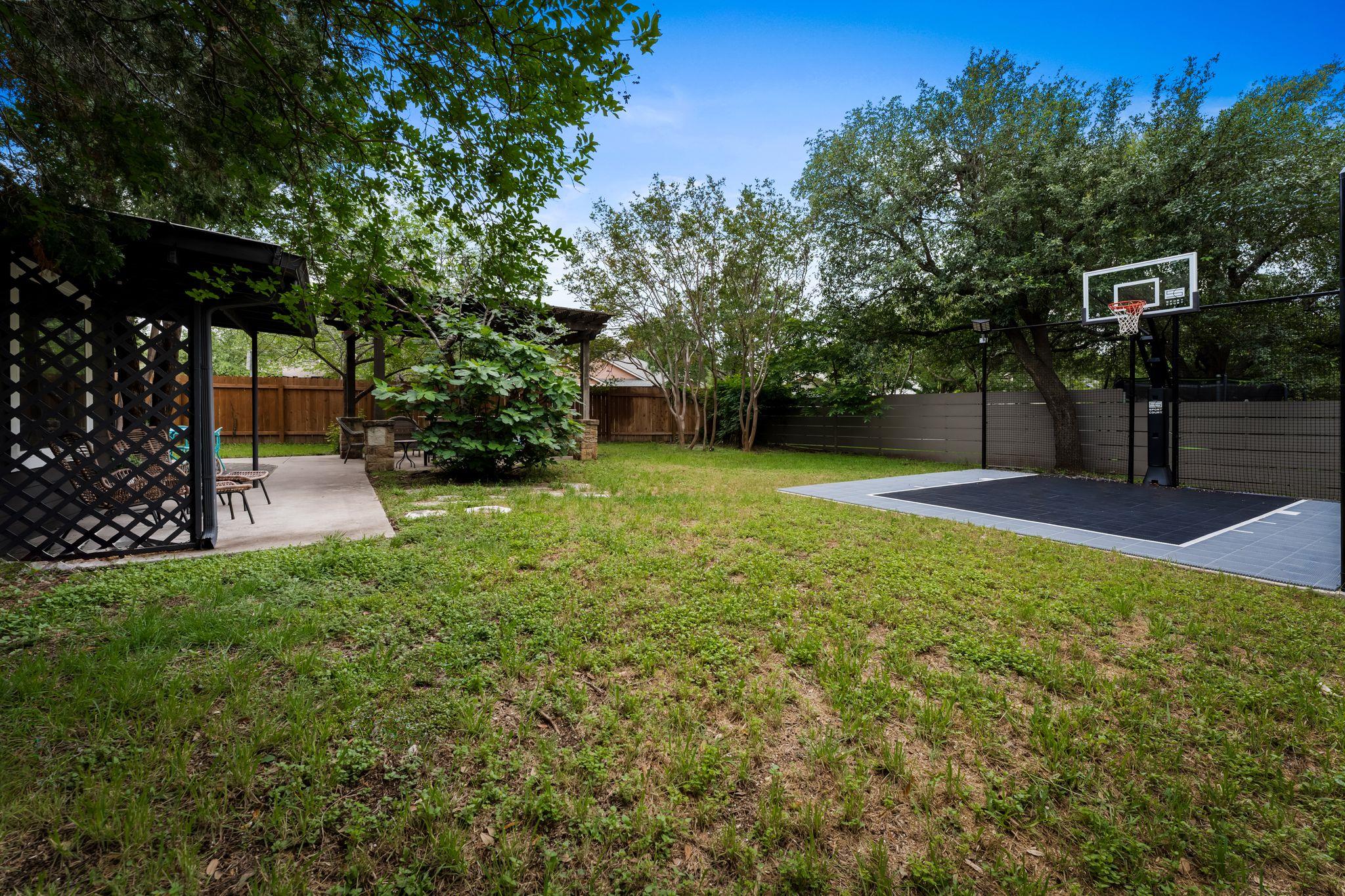11600 Parkfield Dr, Austin, TX 78758