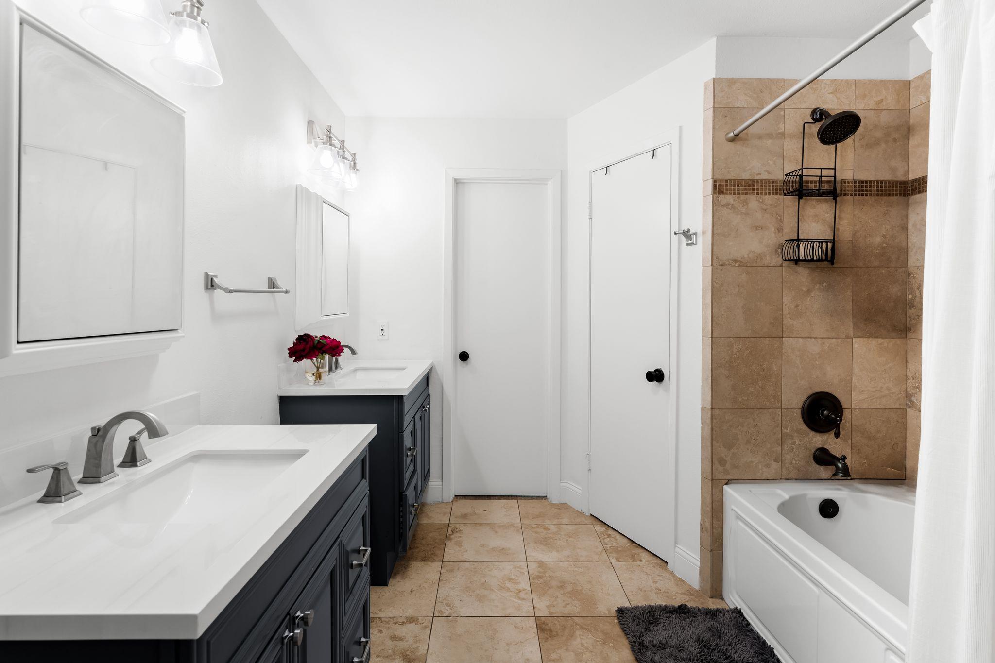 11600 Parkfield Dr, Austin, TX 78758