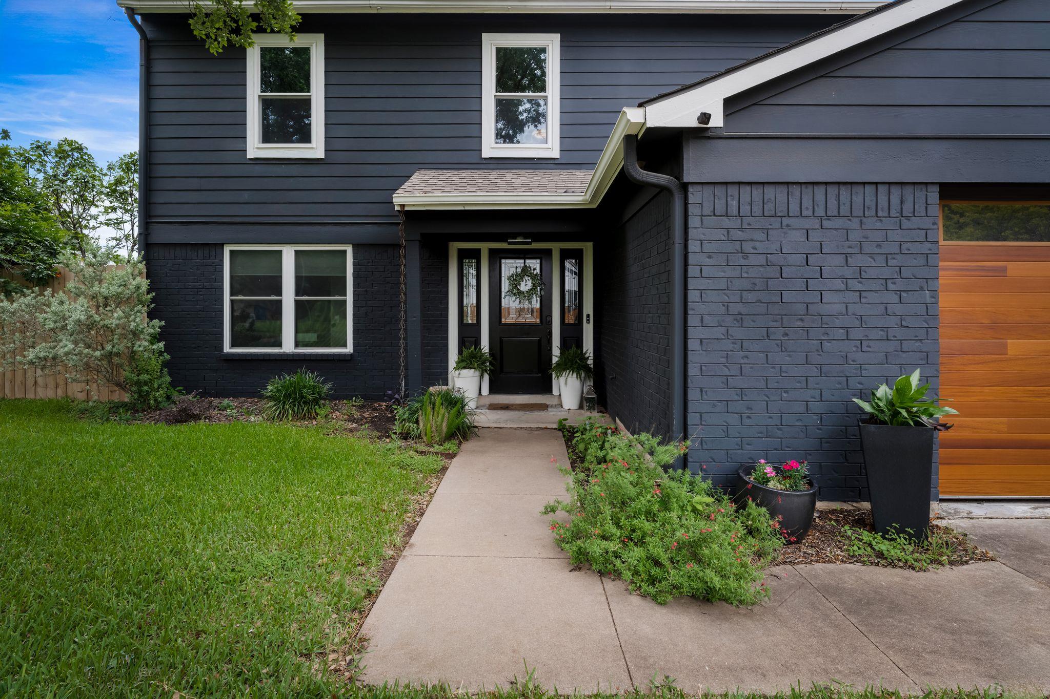 11600 Parkfield Dr, Austin, TX 78758