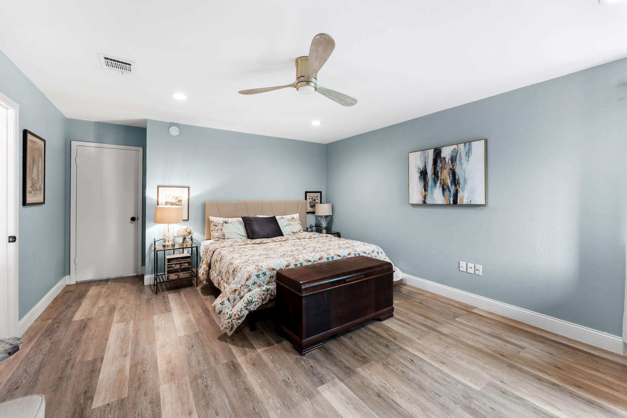 11600 Parkfield Dr, Austin, TX 78758