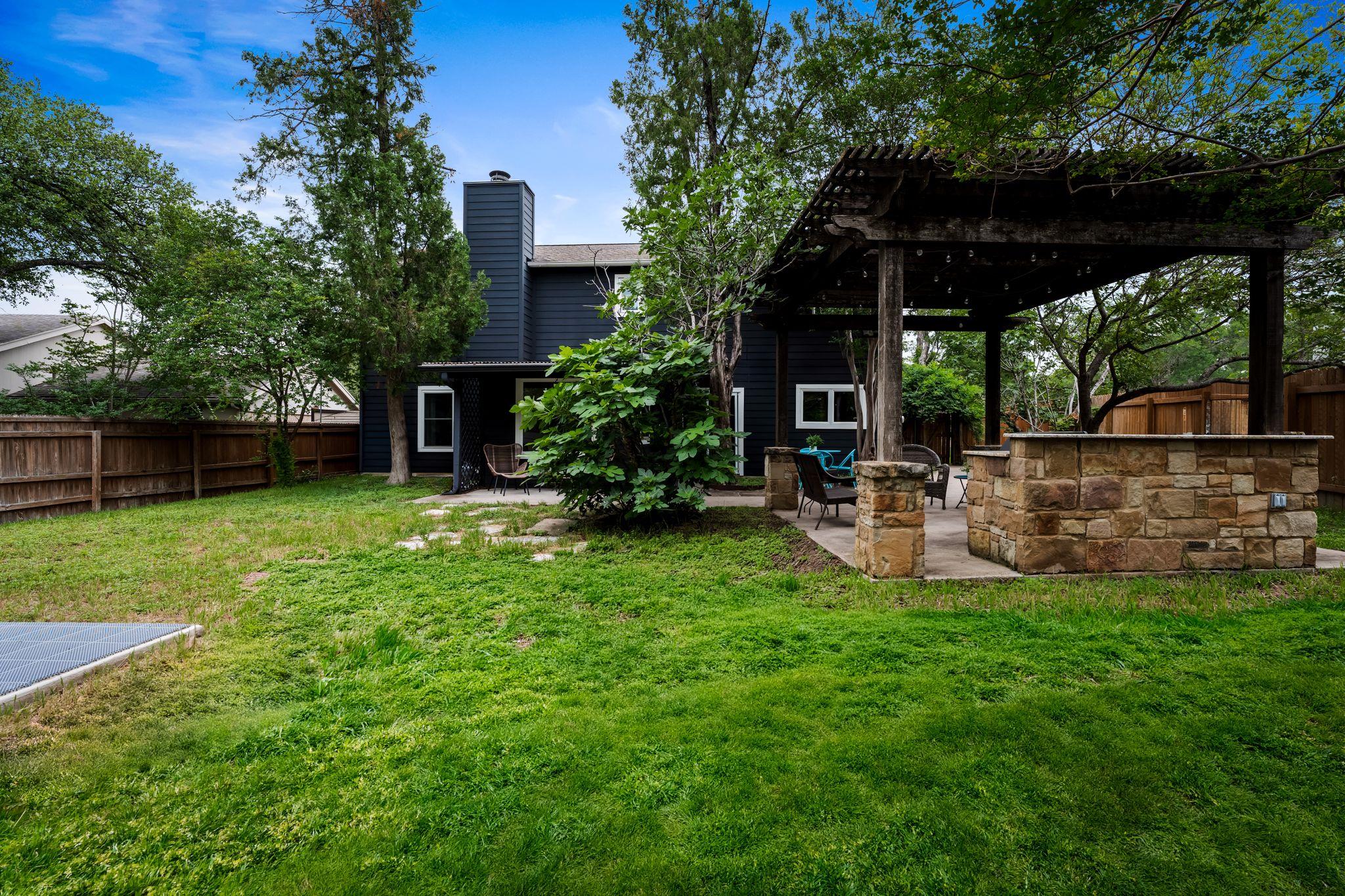 11600 Parkfield Dr, Austin, TX 78758