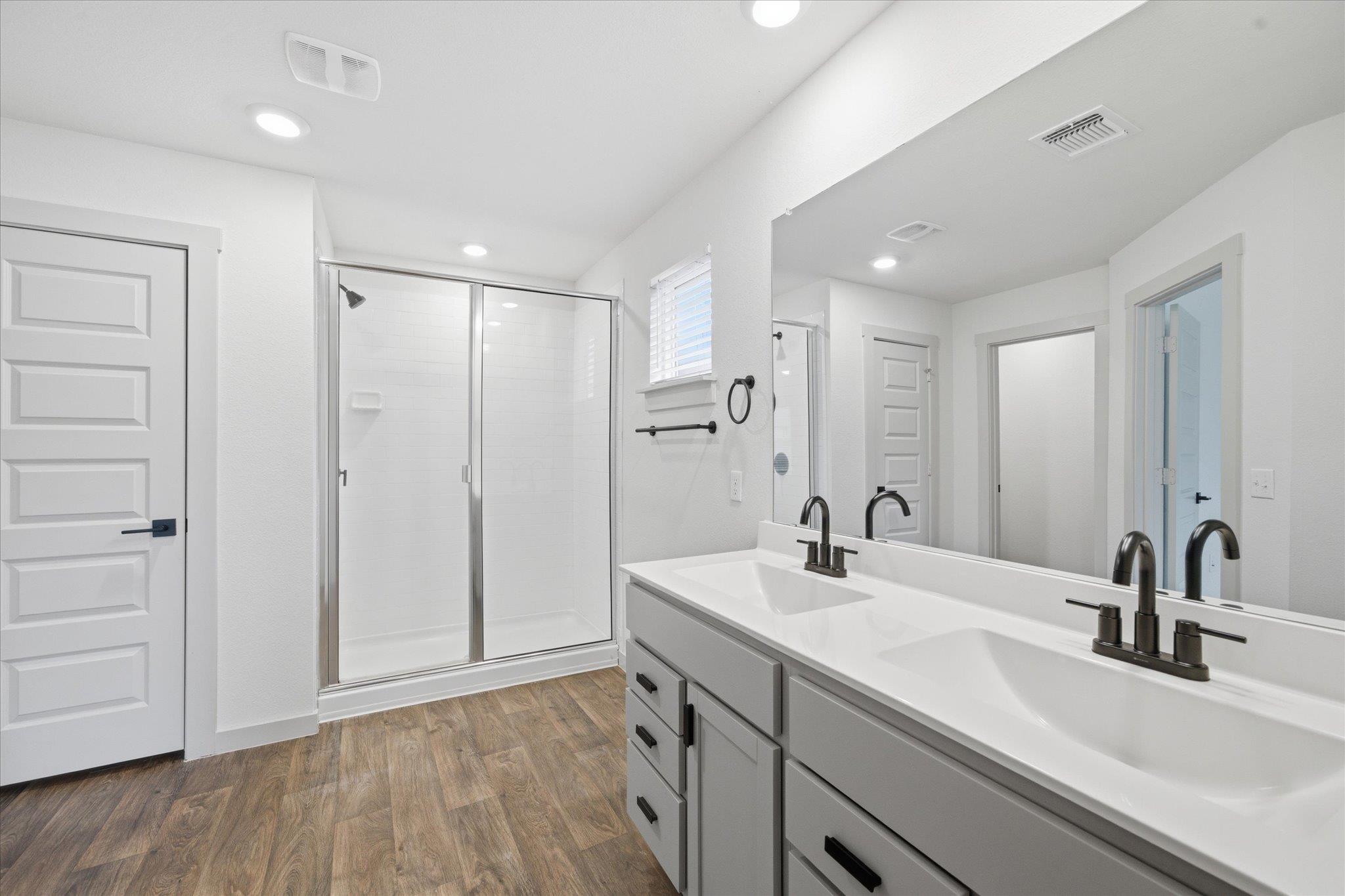 105 Krause Springs Dr, Hutto, TX 78634