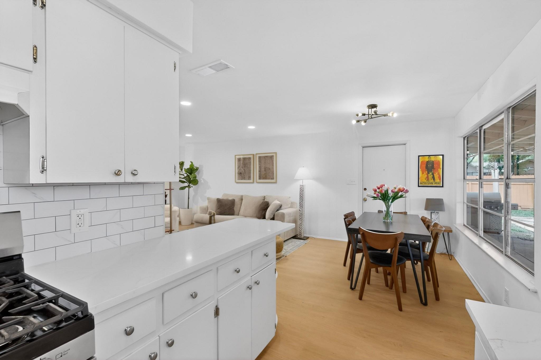 9807 Dallum Dr, Austin, TX 78753