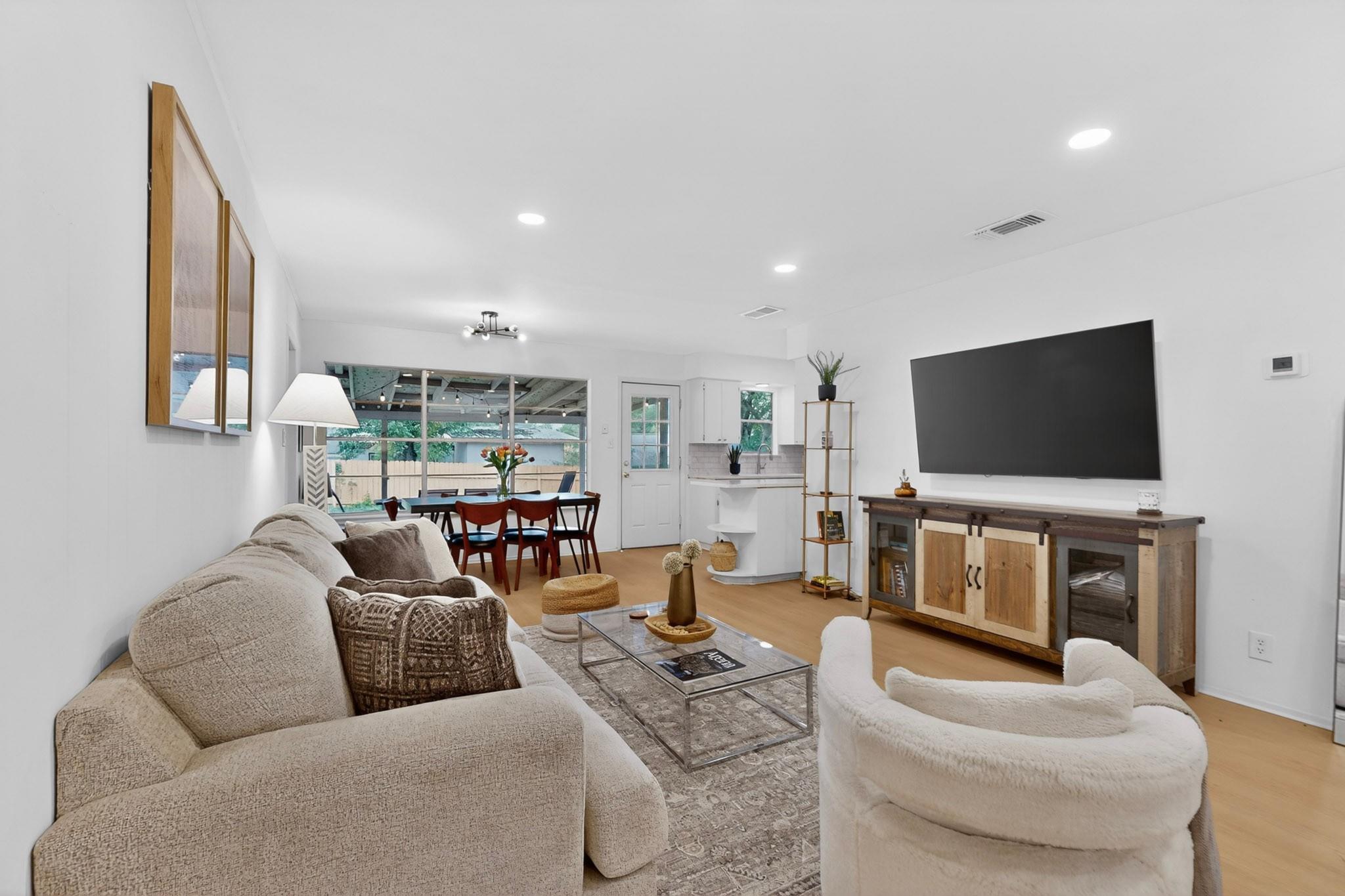 9807 Dallum Dr, Austin, TX 78753