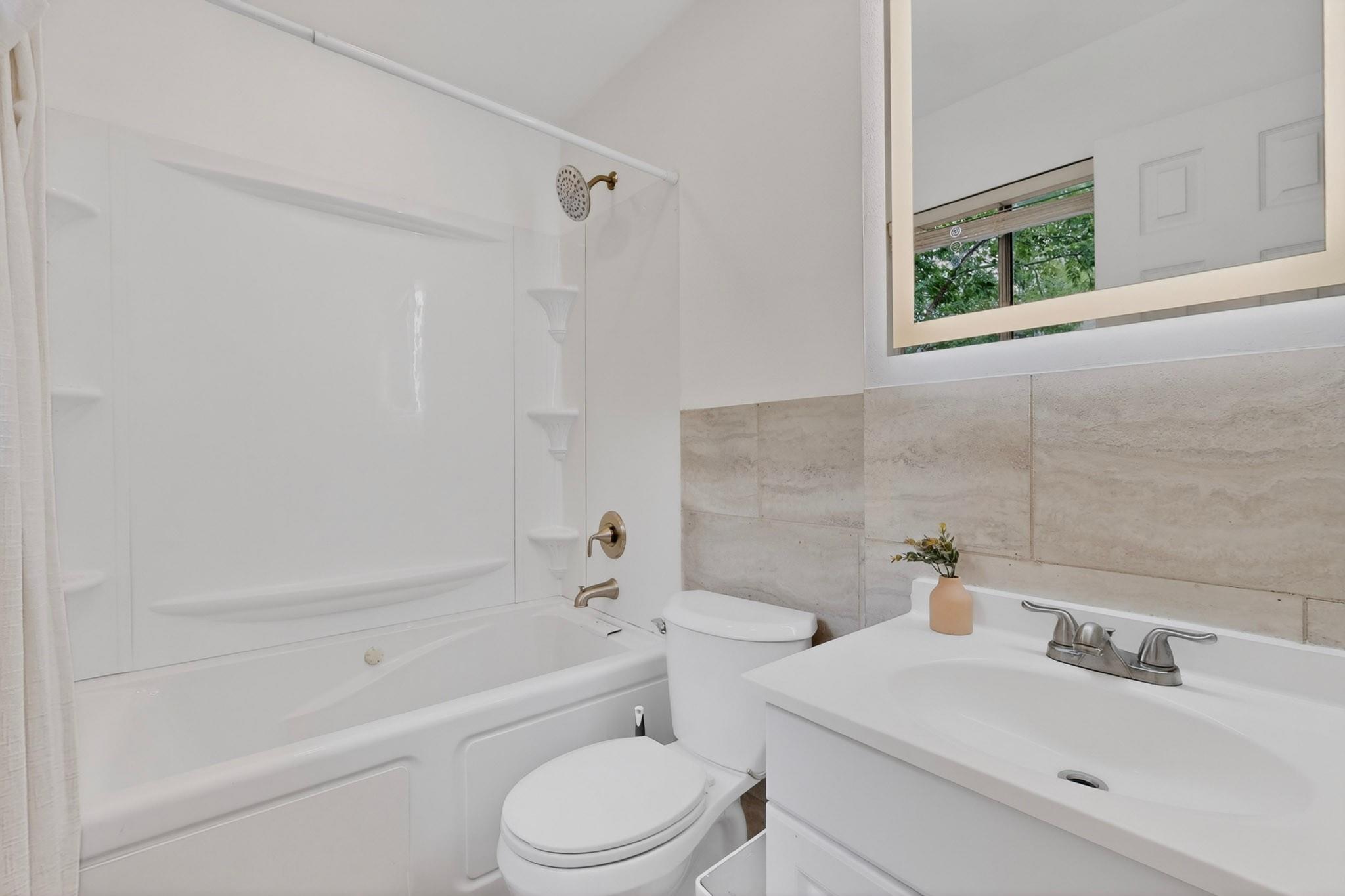 9807 Dallum Dr, Austin, TX 78753