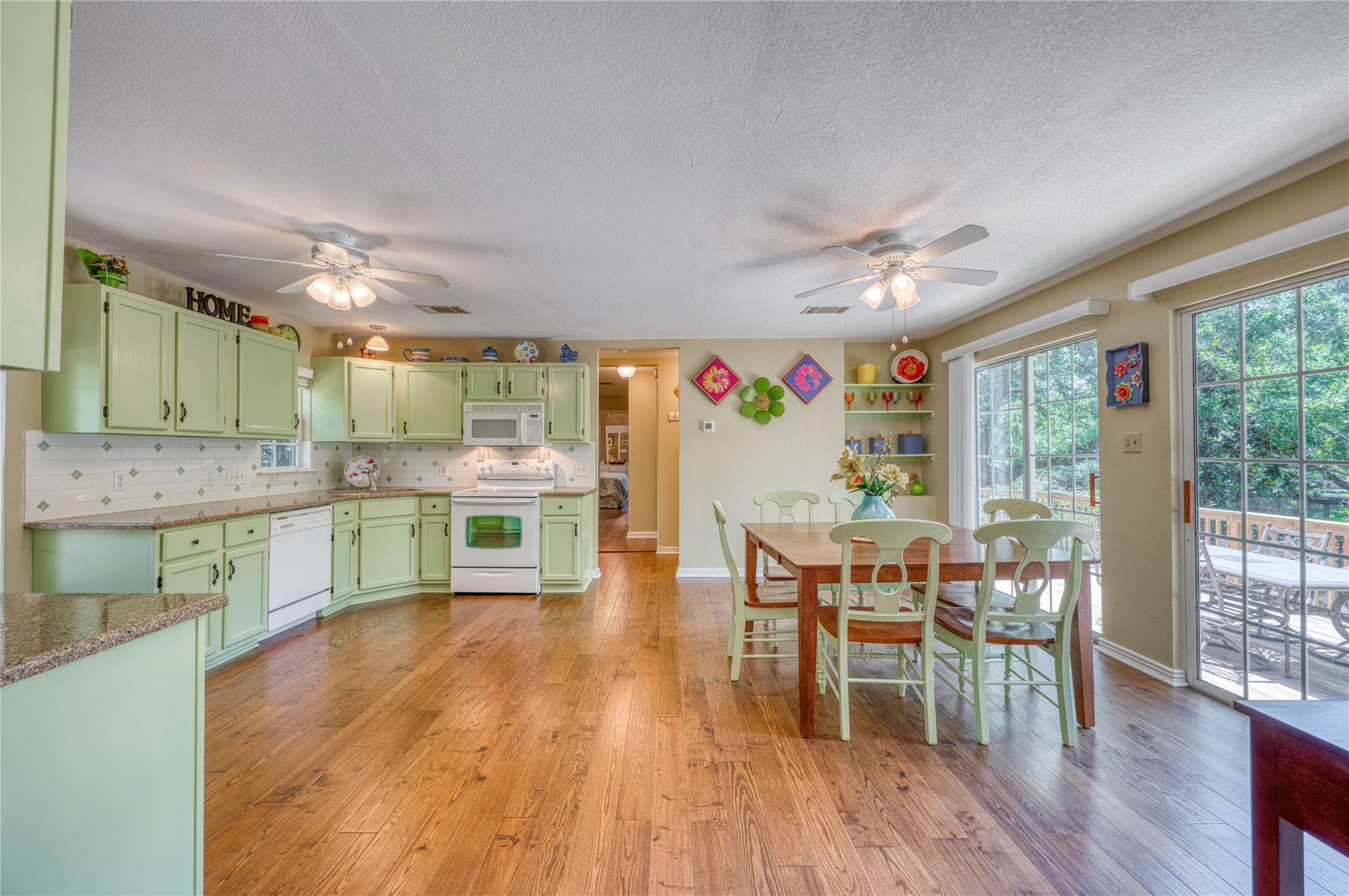 113 Red Bird Dr, Kingsland, TX 78639