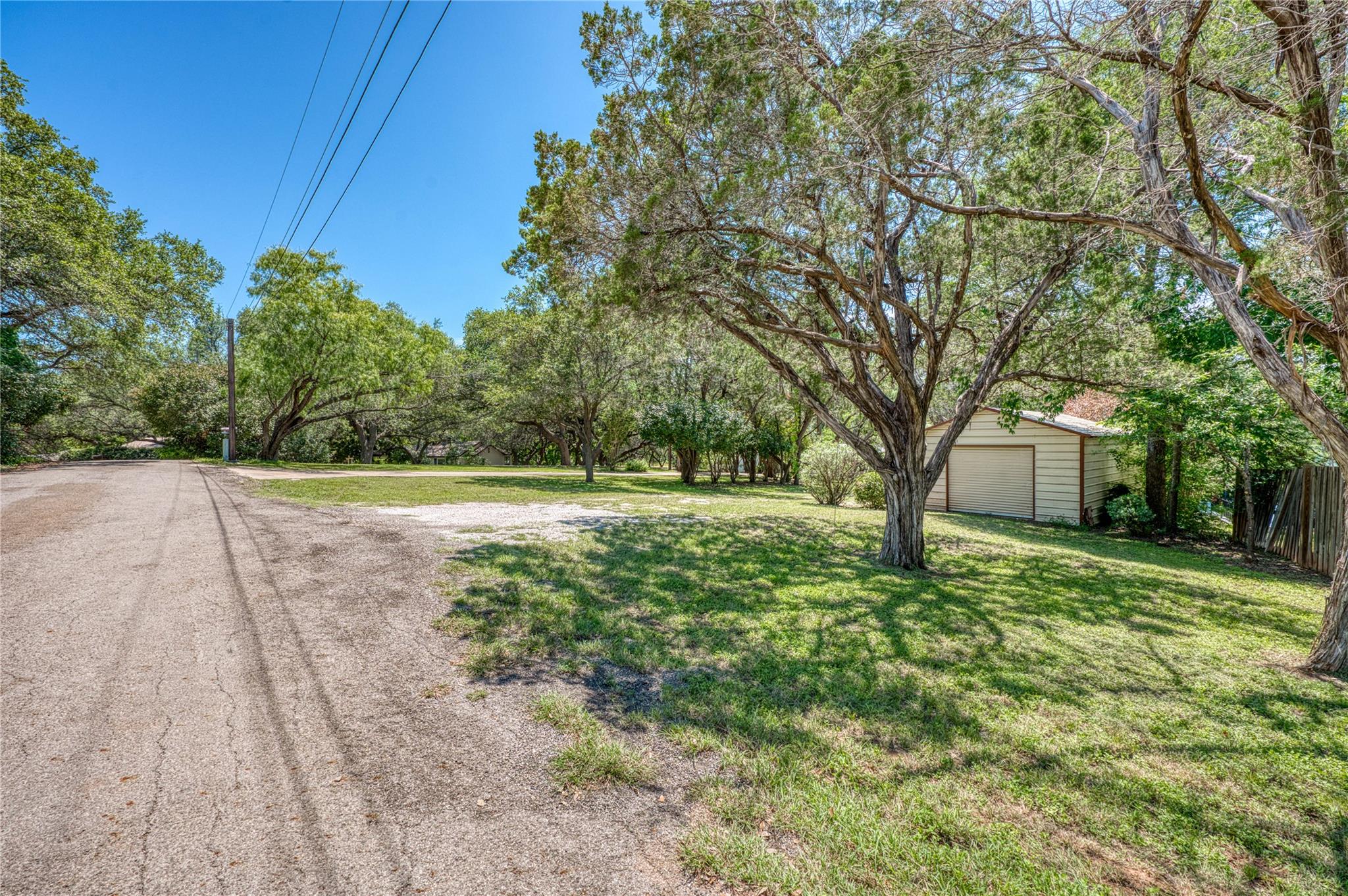 113 Red Bird Dr, Kingsland, TX 78639