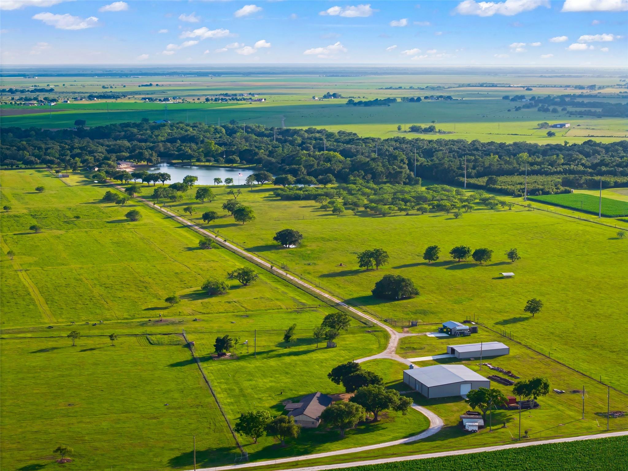 5523 Ehrman Lake Ln, Wallis, TX 77485