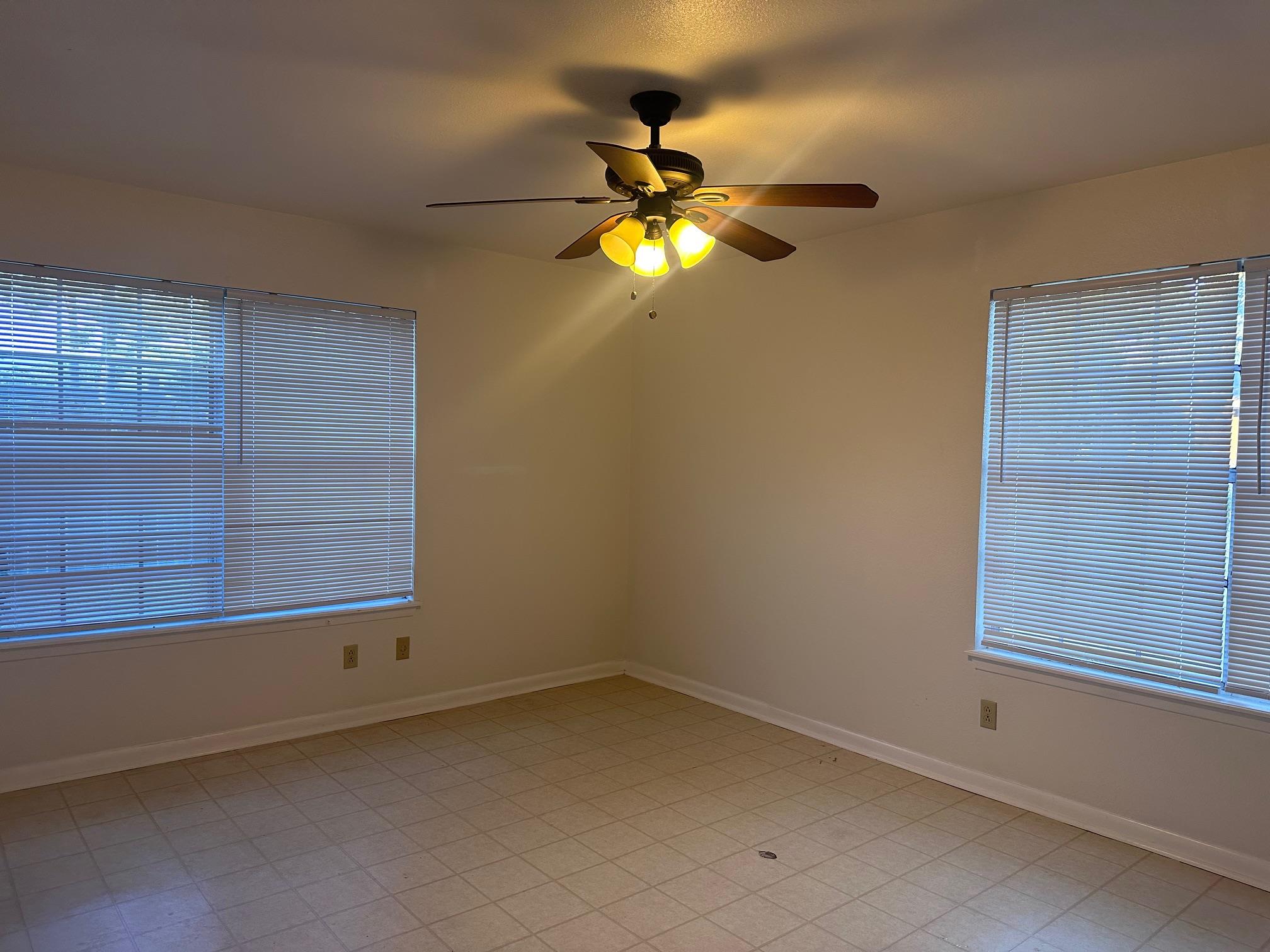 124 Plum St St, Bastrop, TX 78602