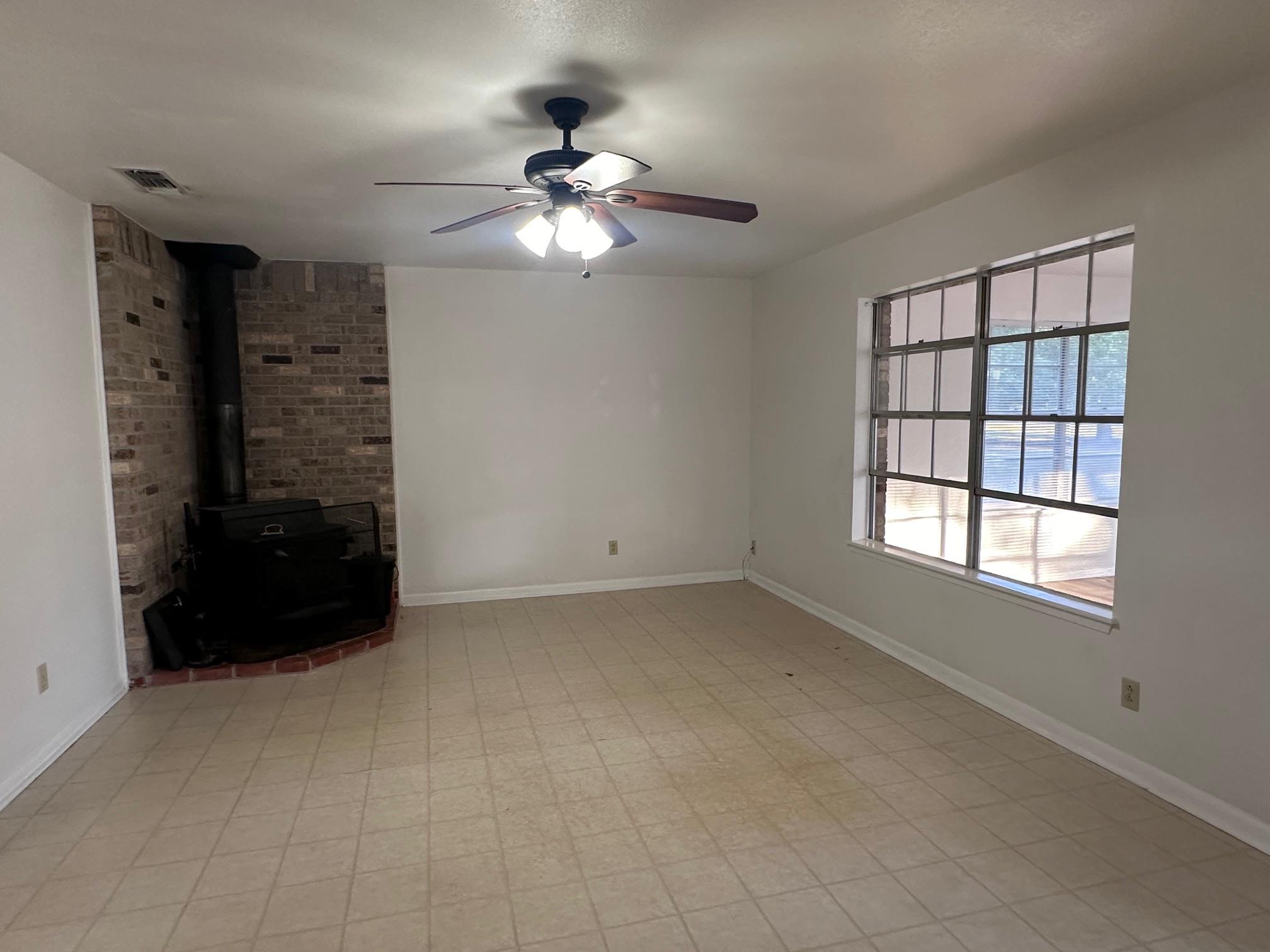 124 Plum St St, Bastrop, TX 78602