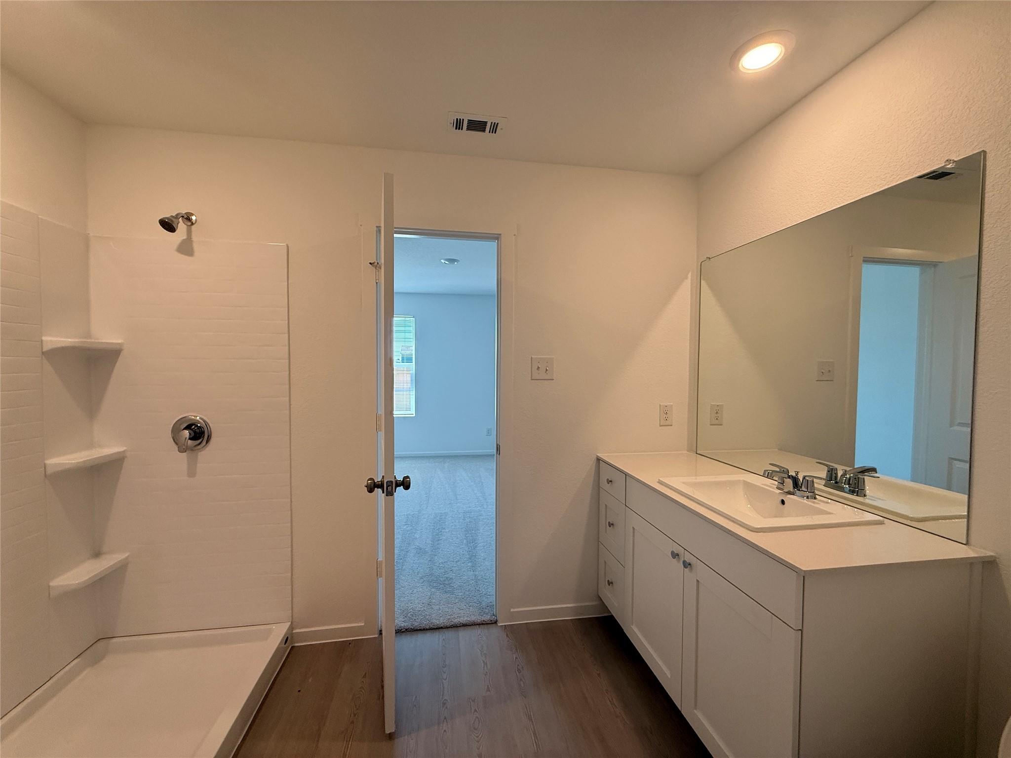 112 Texas Angel Way, Jarrell, TX 76537