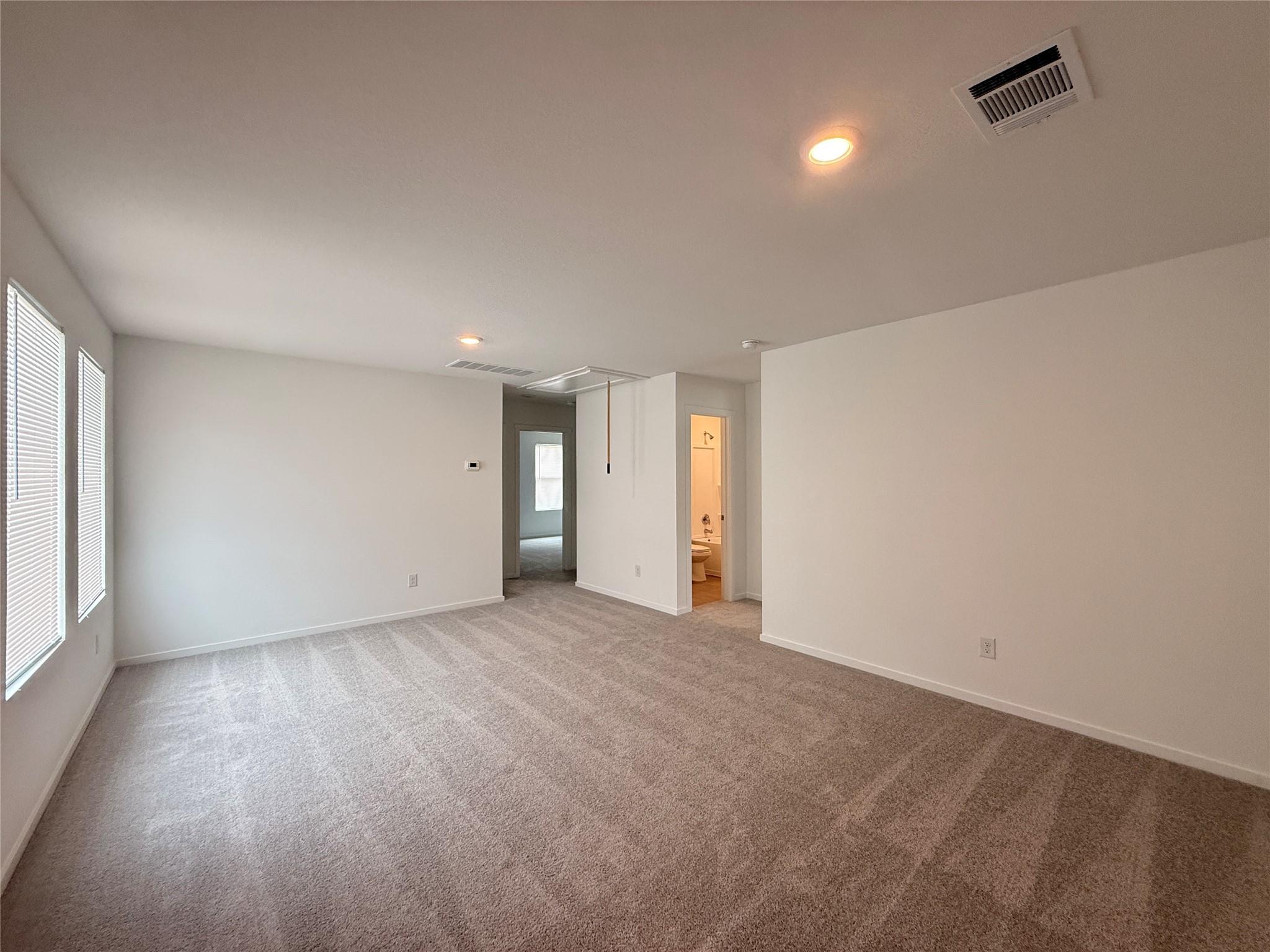 112 Texas Angel Way, Jarrell, TX 76537