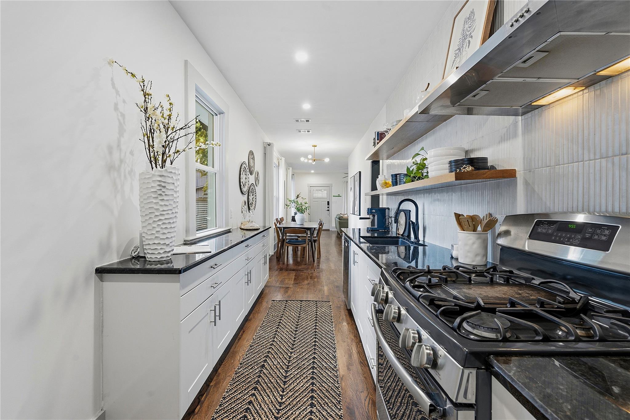 1122 Gunter St, Austin, TX 78702