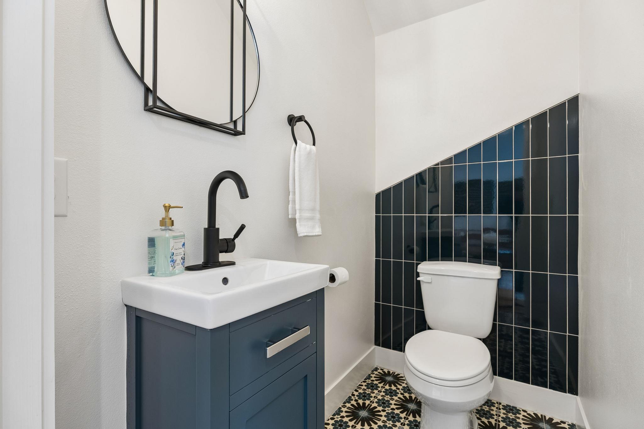 806 Philco Dr # 2, Austin, TX 78745