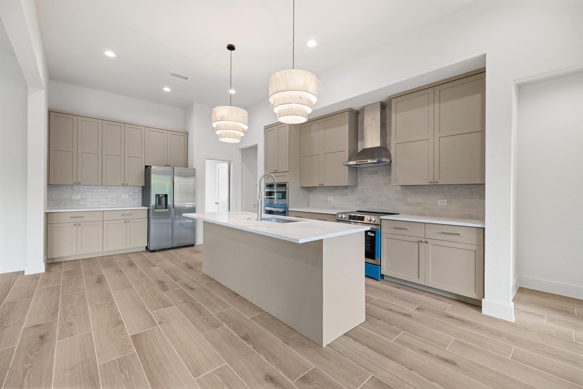 2807 Wilson Ave, Lago Vista, TX 78645