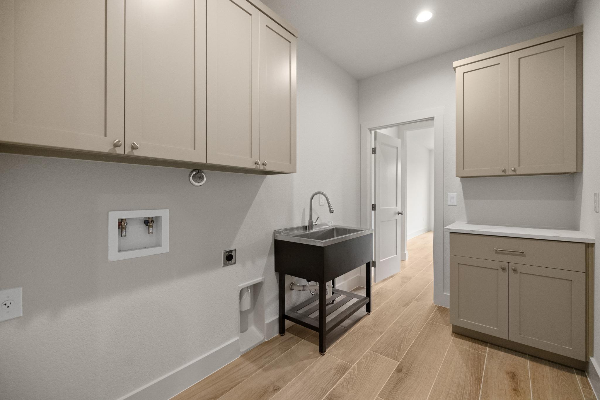 2807 Wilson Ave, Lago Vista, TX 78645