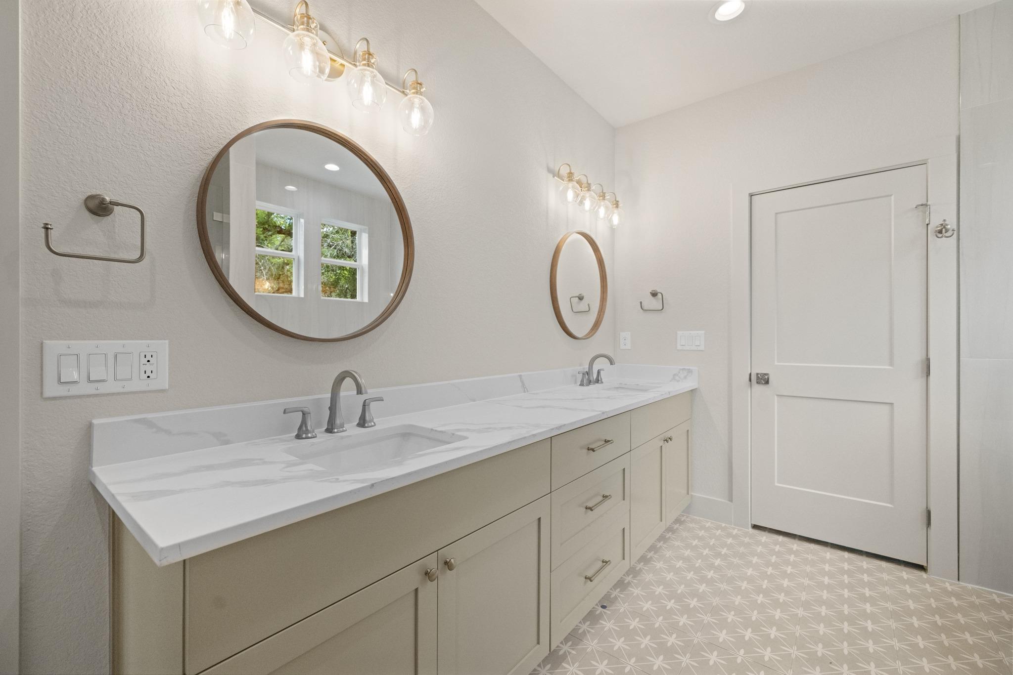 2807 Wilson Ave, Lago Vista, TX 78645