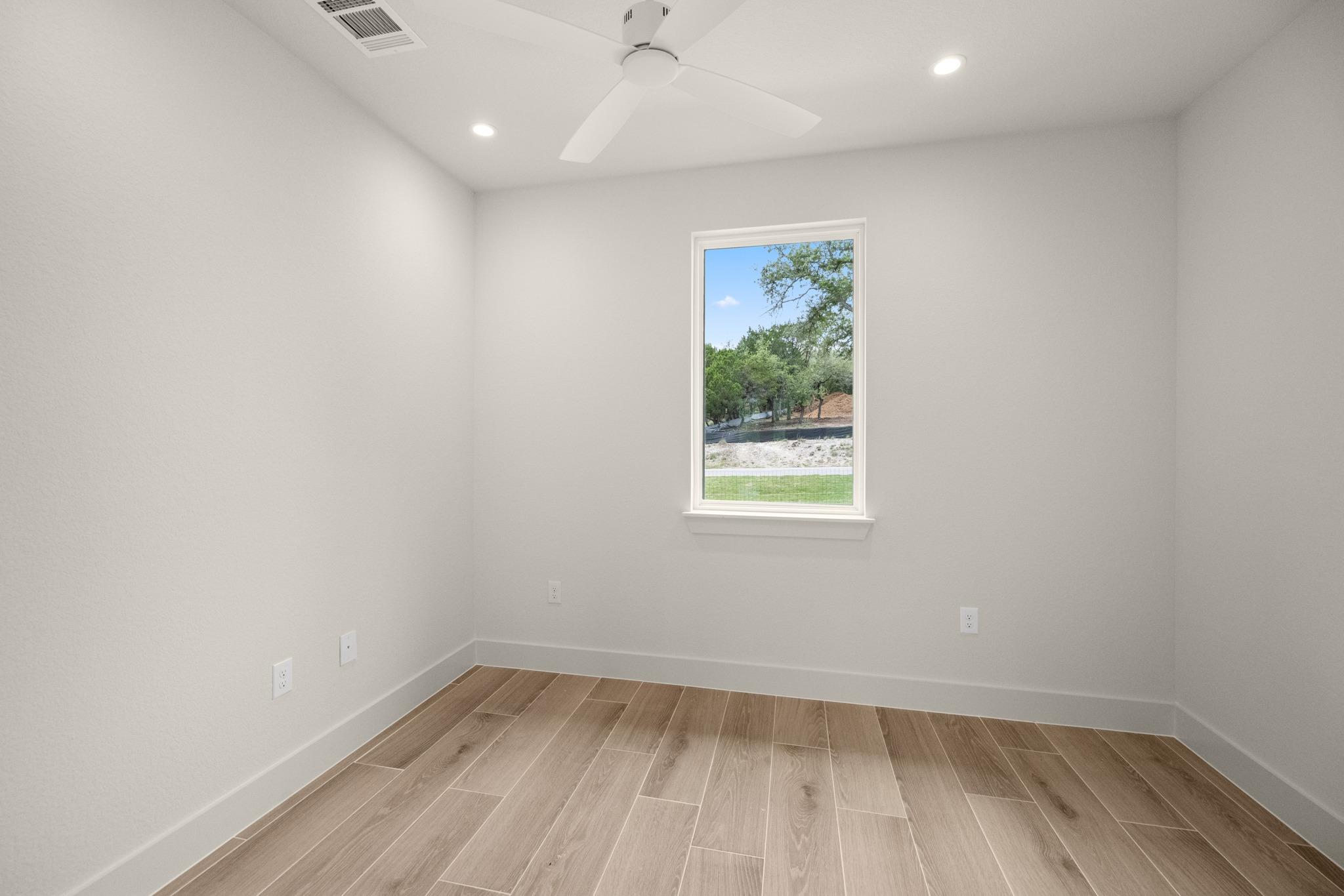 2807 Wilson Ave, Lago Vista, TX 78645