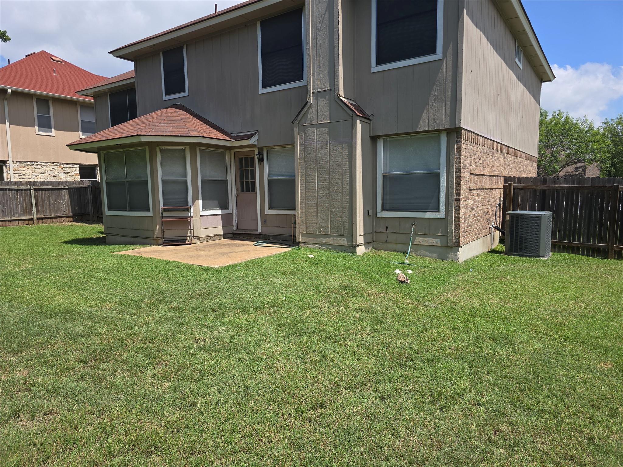 13200 Amasia Dr, Austin, TX 78729