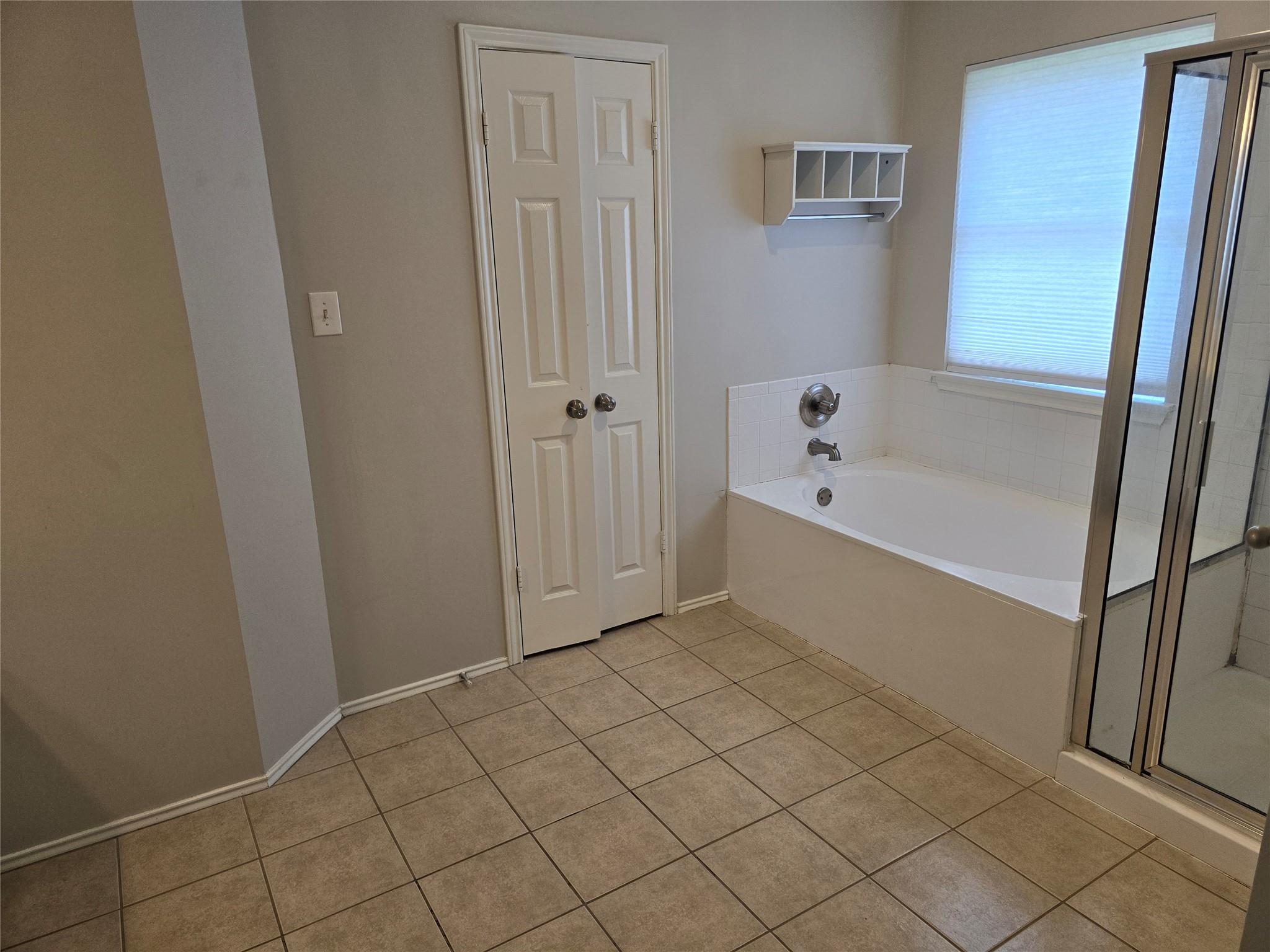 13200 Amasia Dr, Austin, TX 78729