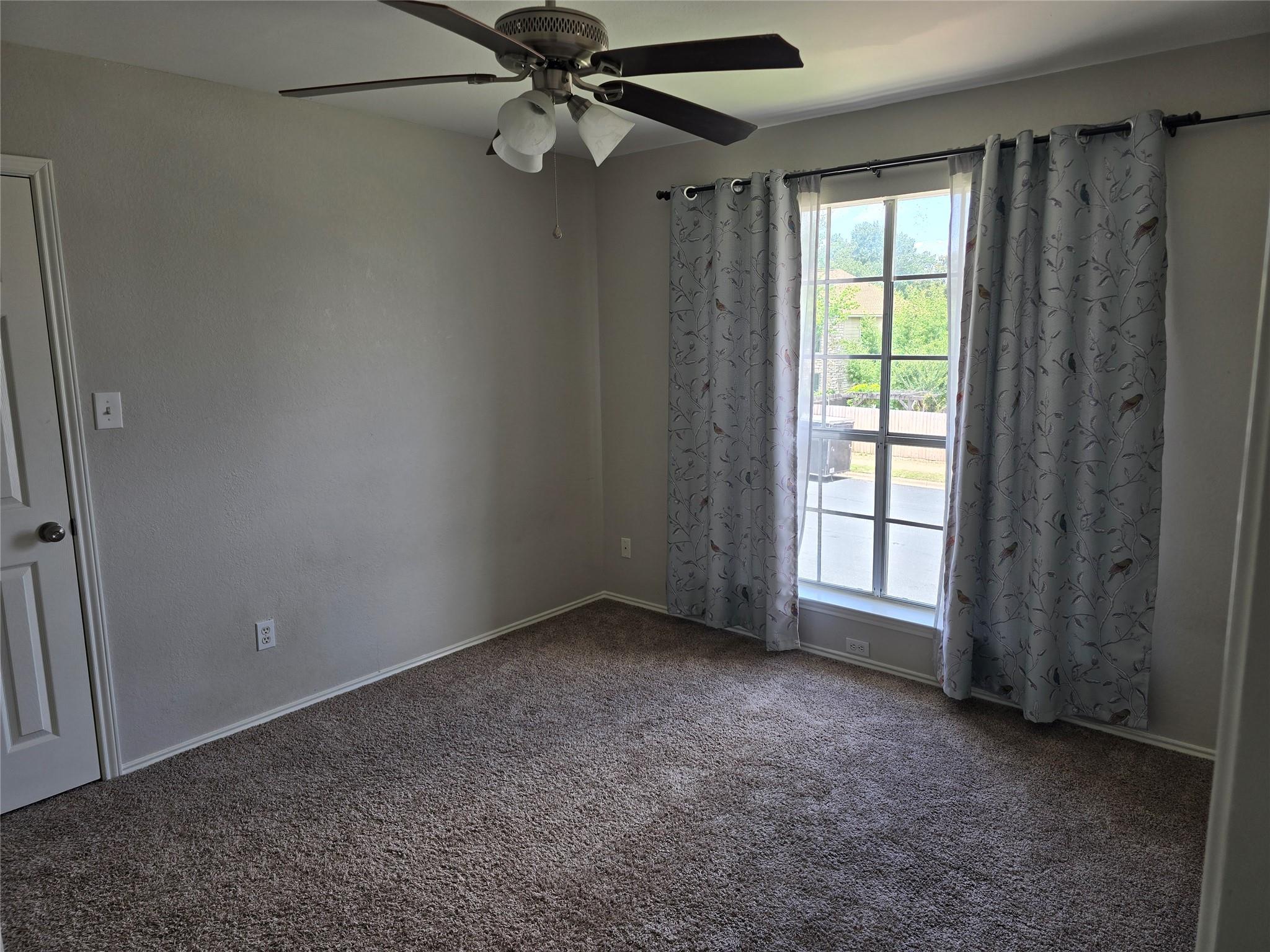 13200 Amasia Dr, Austin, TX 78729