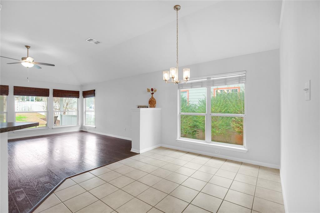 281 Hutton Dr, Kyle, TX 78640