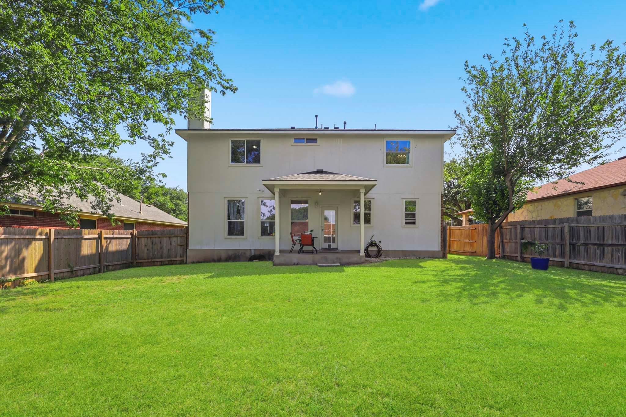 111 Brazos Ln, Kyle, TX 78640