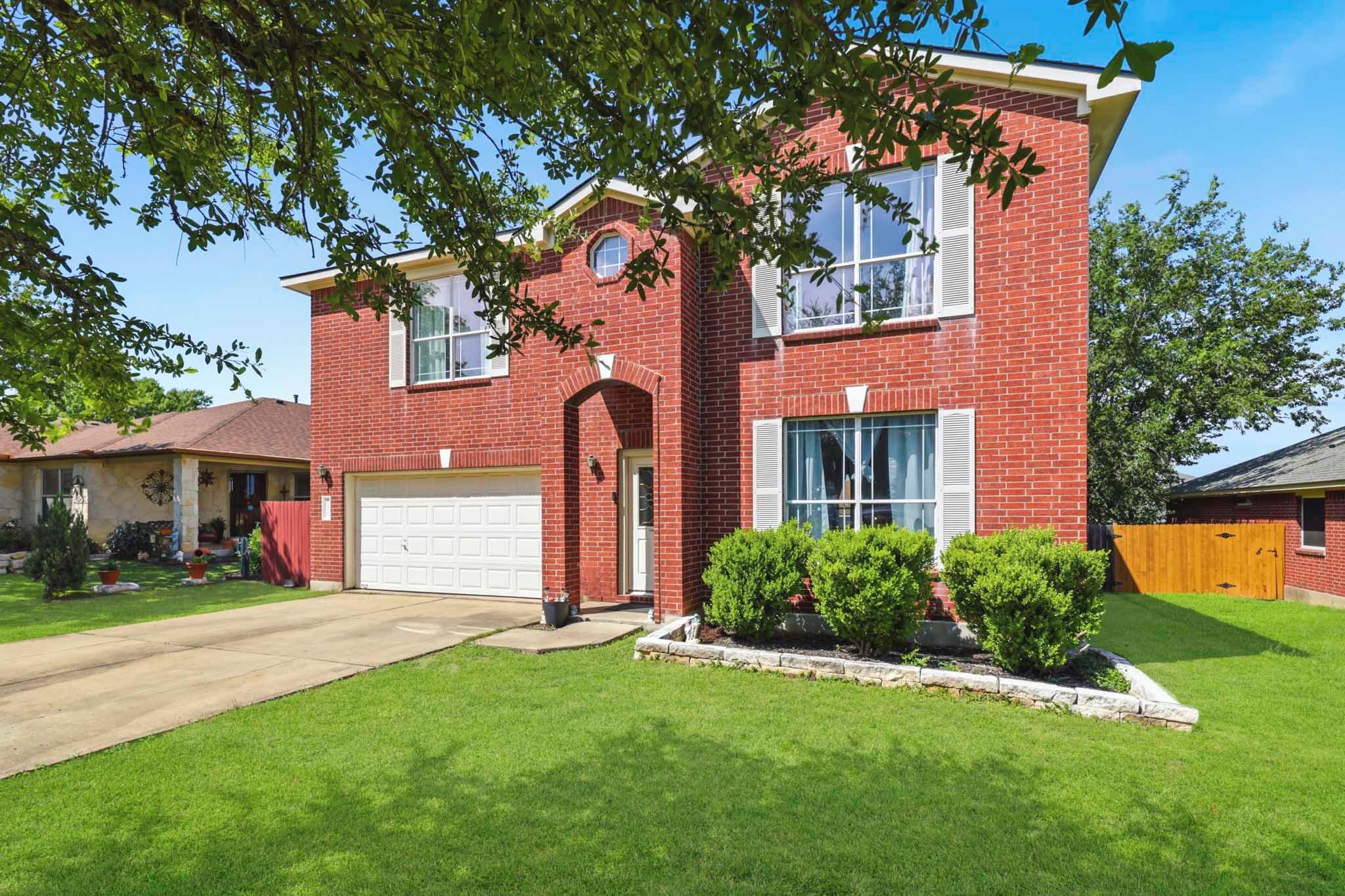 111 Brazos Ln, Kyle, TX 78640