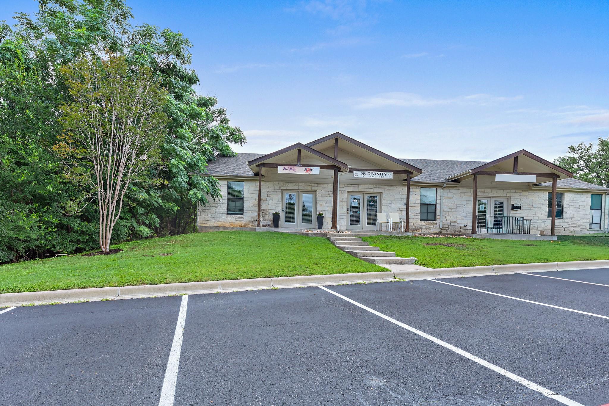 3000 Joe Dimaggio Blvd # 41, Round Rock, TX 78665