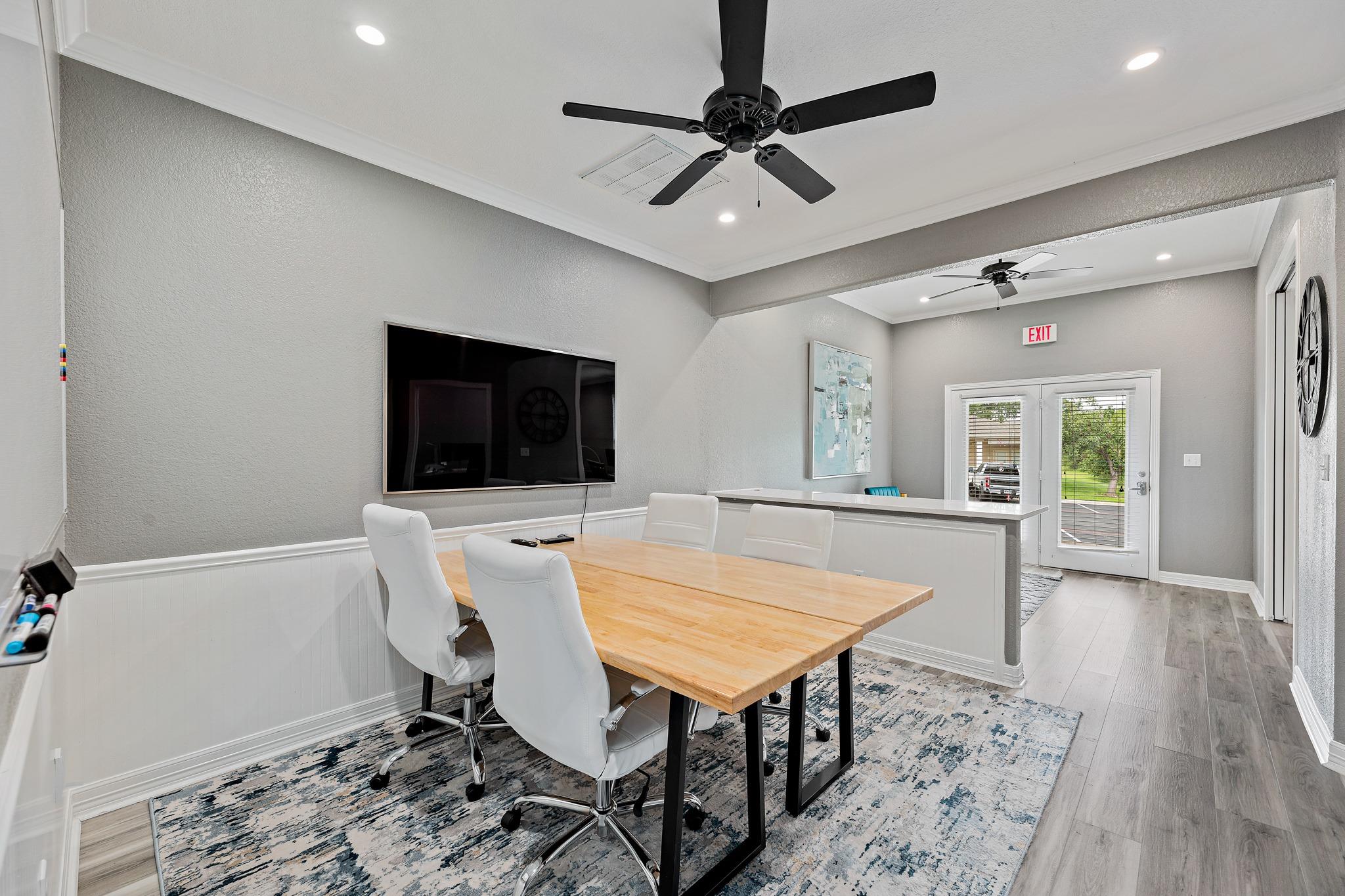 3000 Joe Dimaggio Blvd # 41, Round Rock, TX 78665