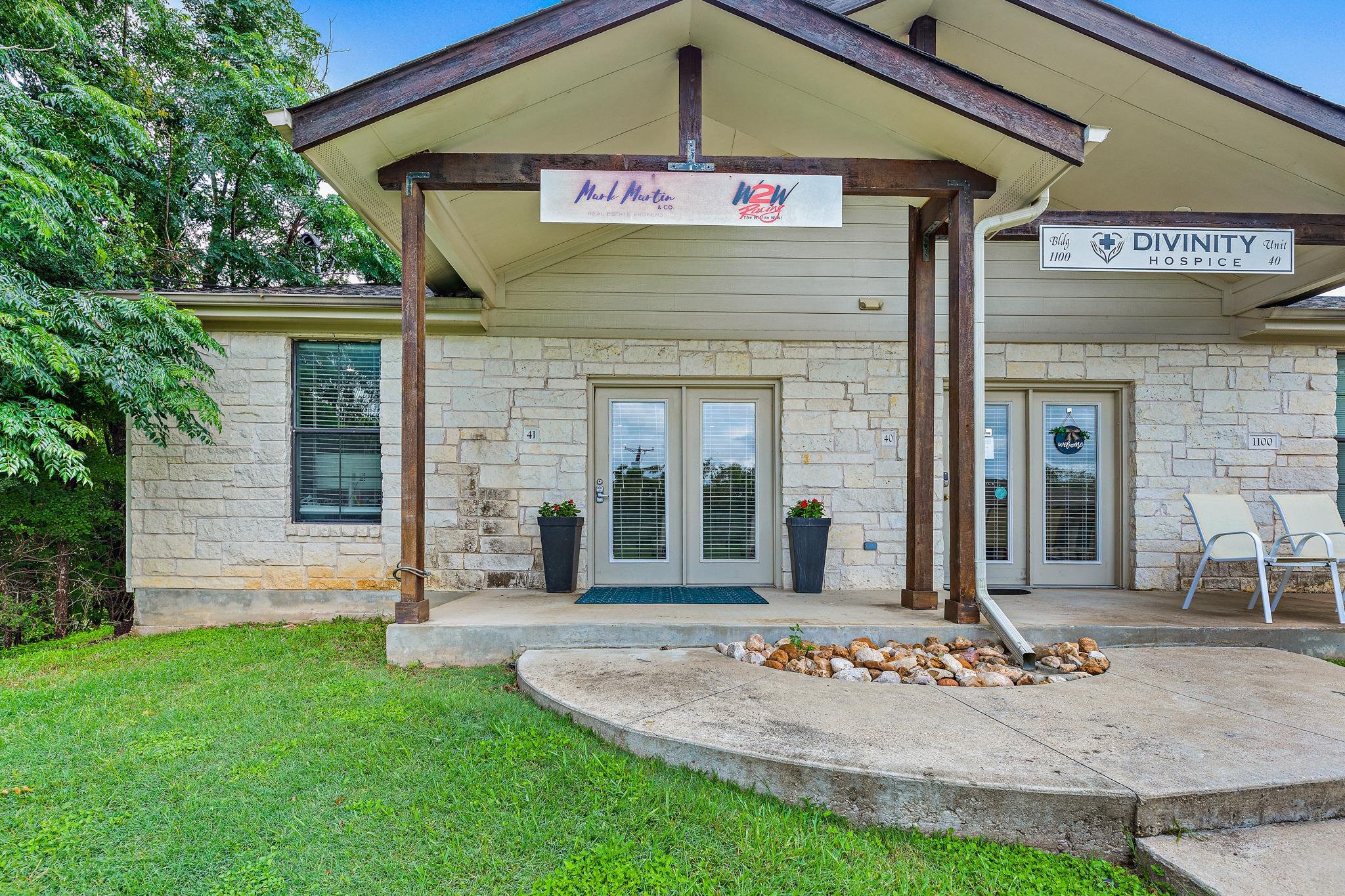 3000 Joe Dimaggio Blvd # 41, Round Rock, TX 78665