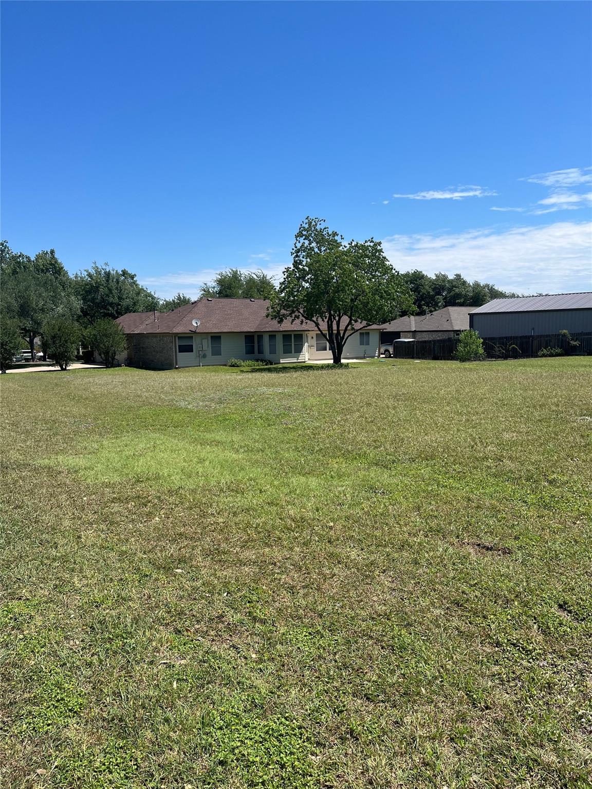 100 Adelfa Dr, Round Rock, TX 78664