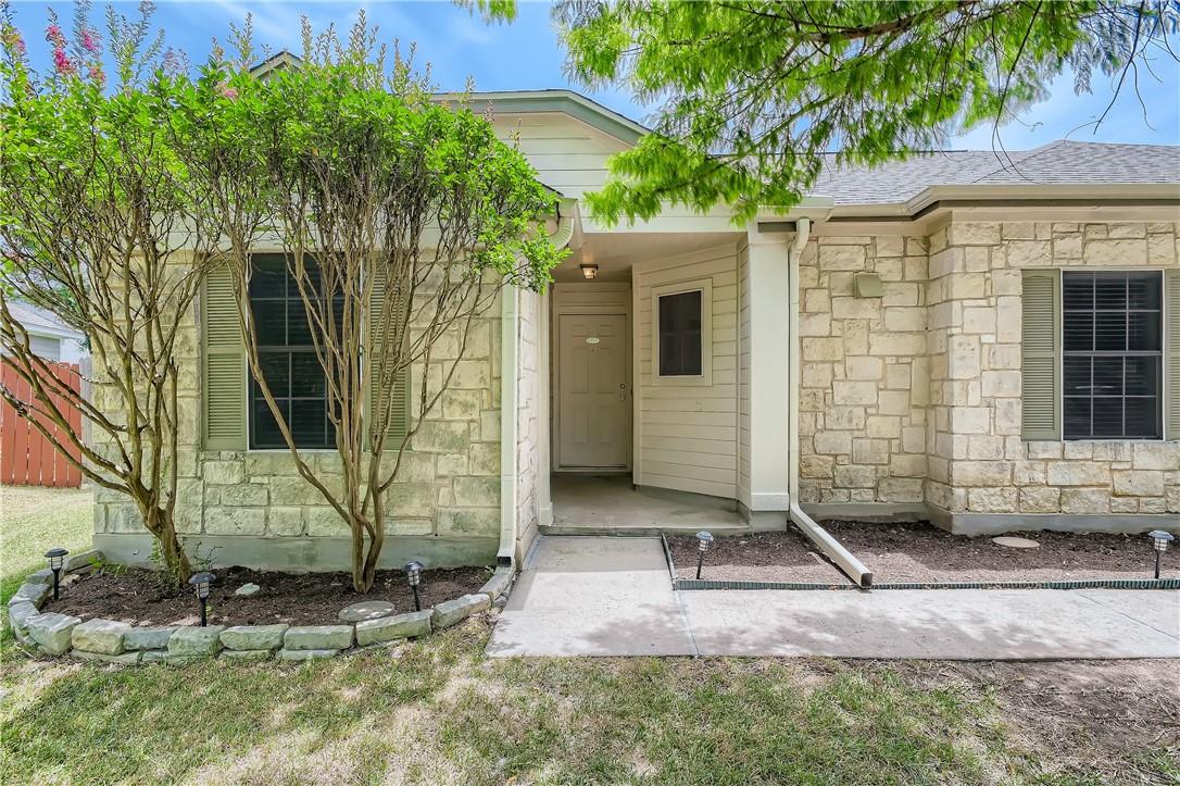 102 Osage Ct, Georgetown, TX 78626