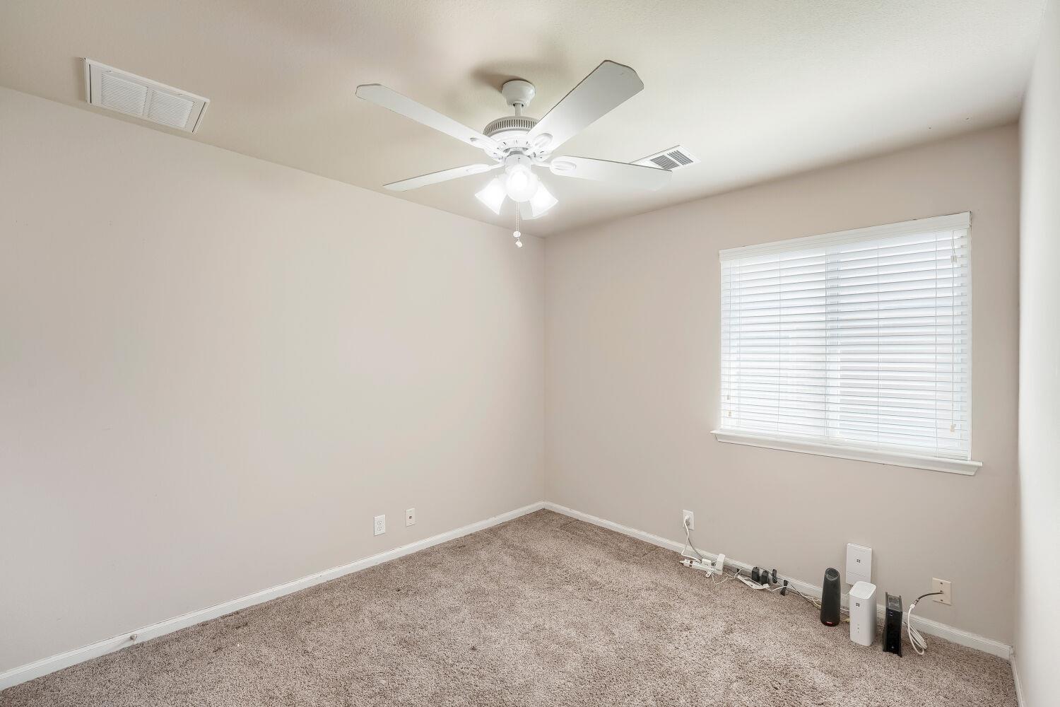 865 Heritage Springs Trl, Round Rock, TX 78664