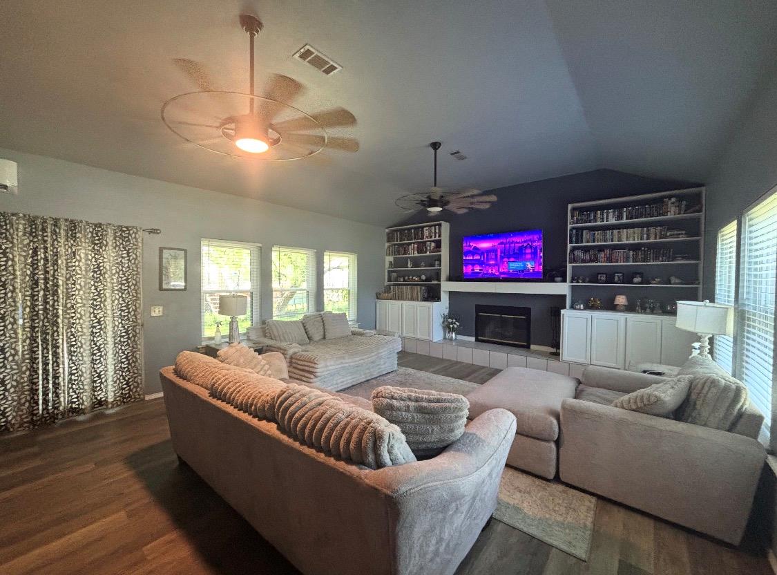 221 Winding Way Rd, Marble Falls, TX 78654