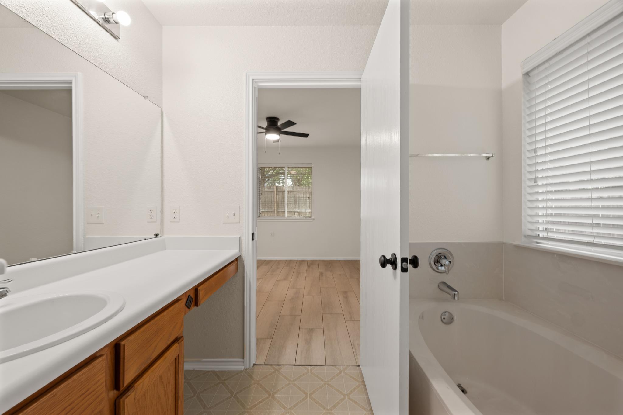 5332 Krueger Ln, Austin, TX 78723