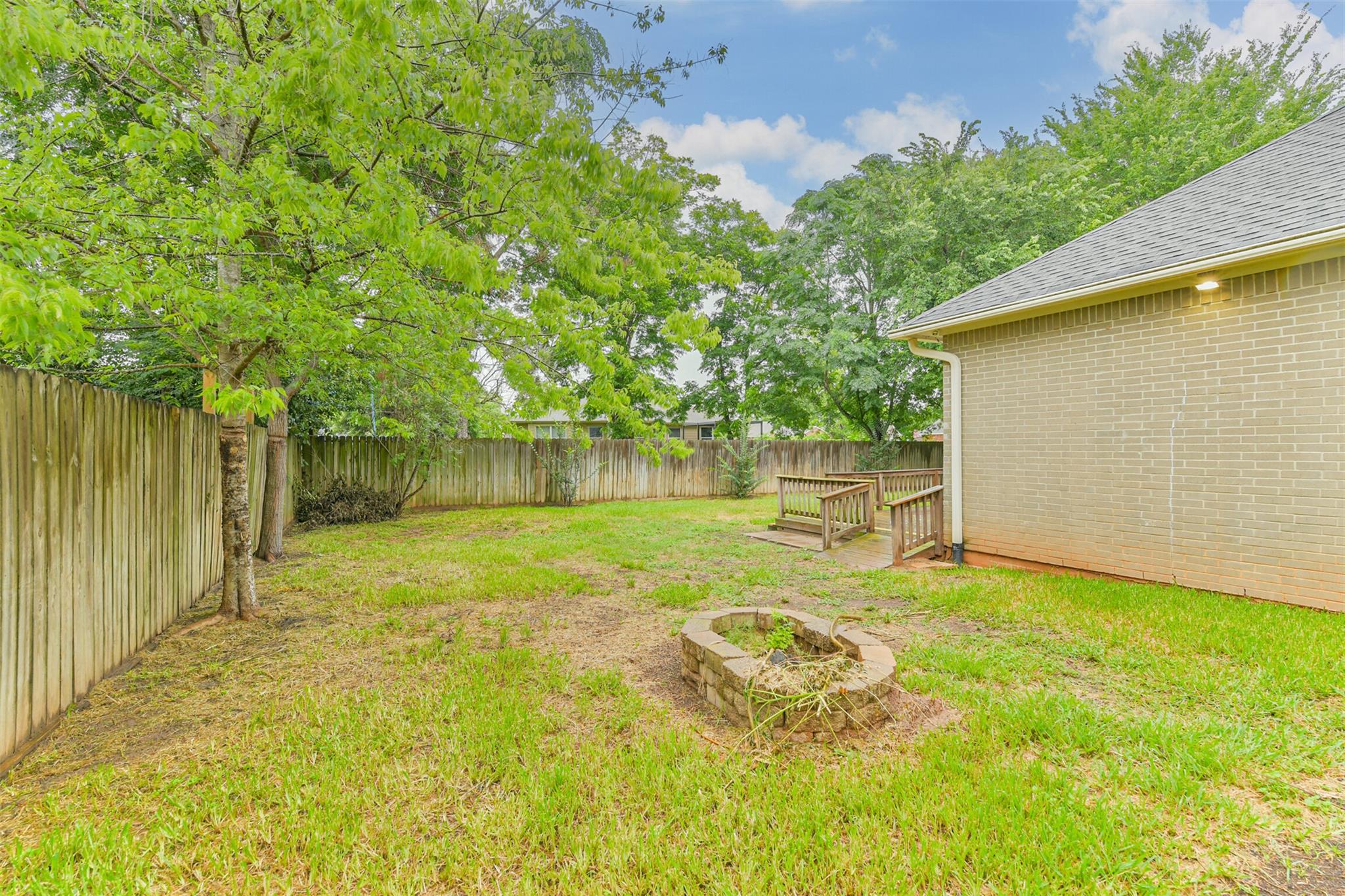 13118 Lazy Ln, Willis, TX 77318