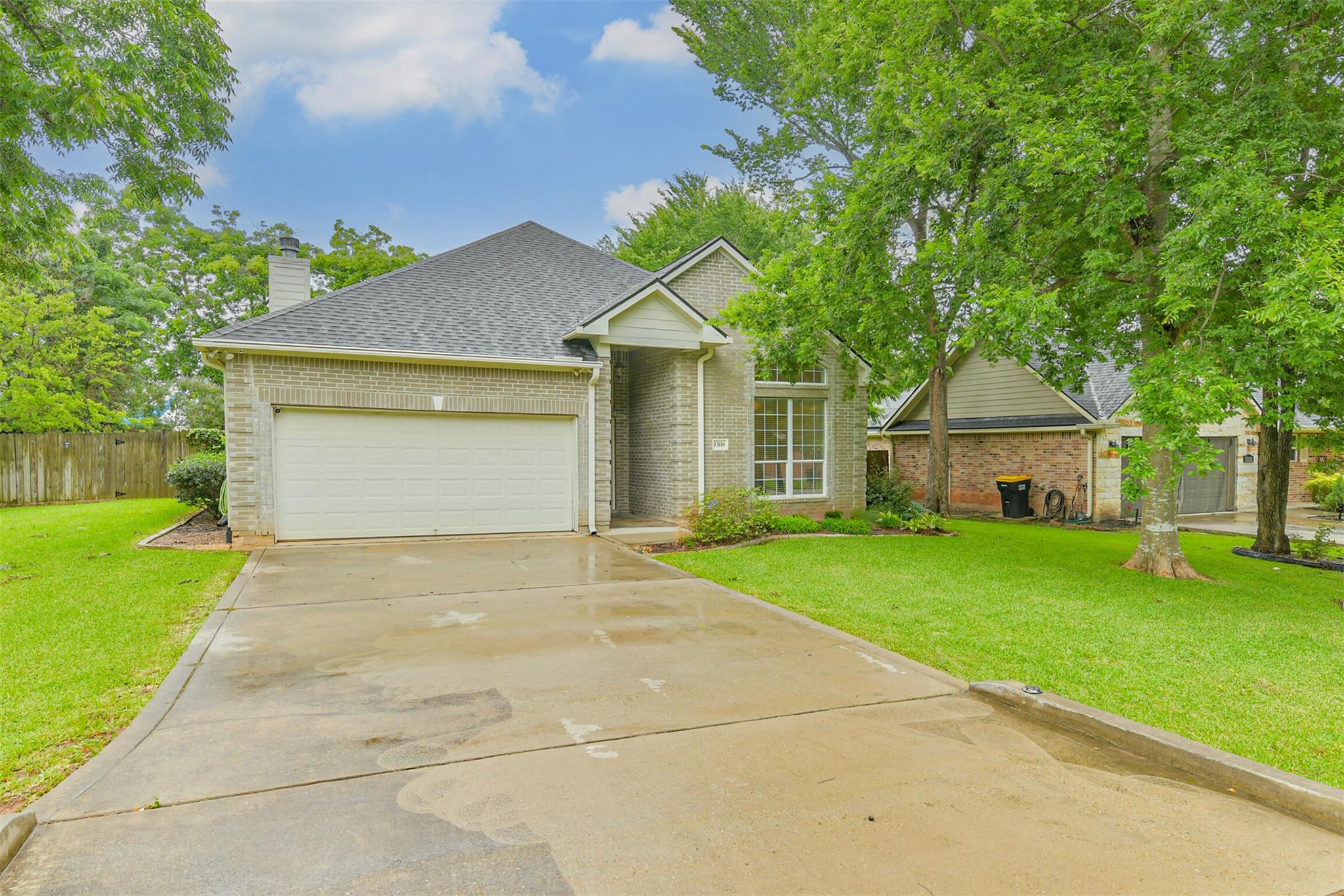 13118 Lazy Ln, Willis, TX 77318