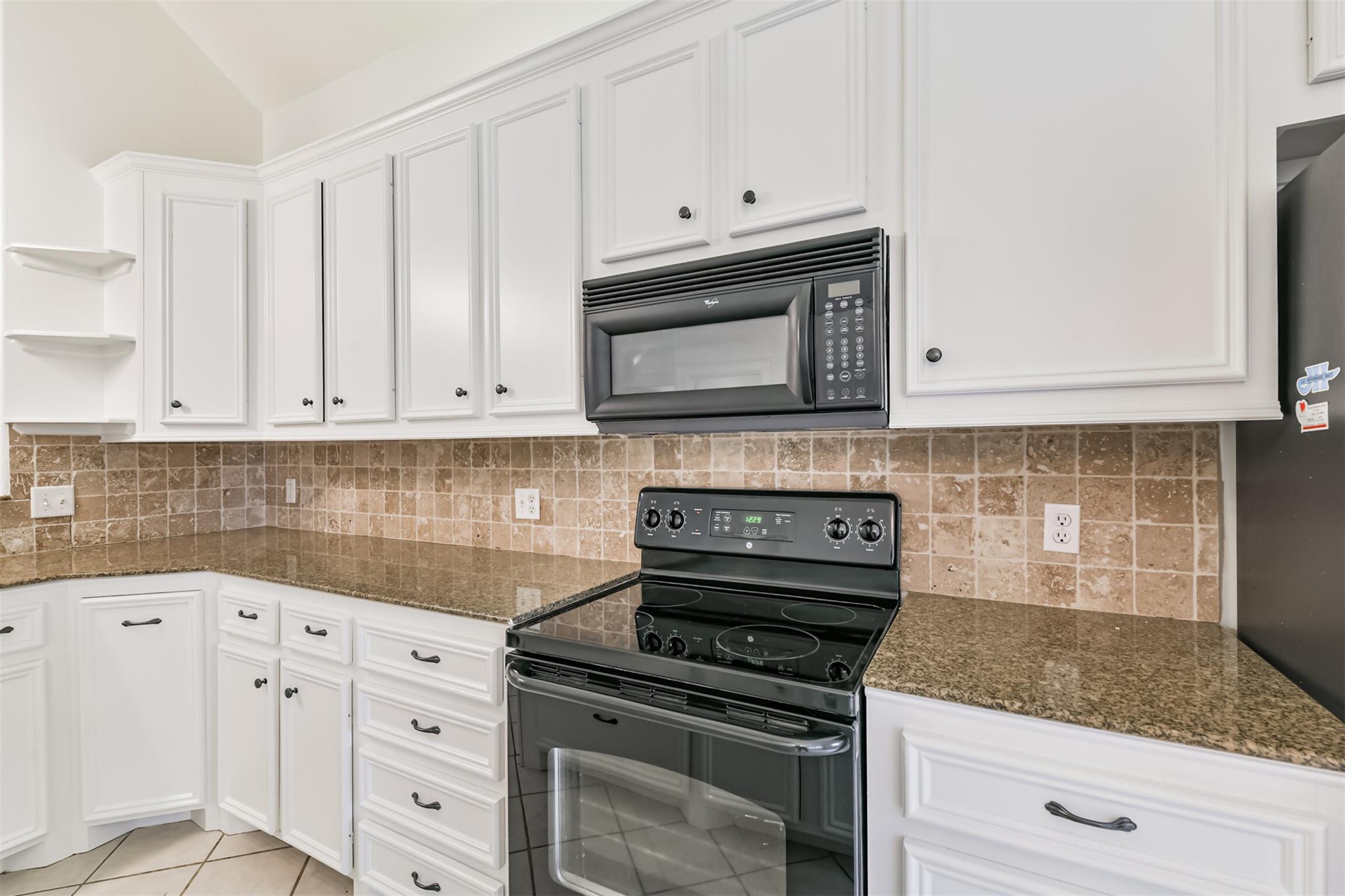 13118 Lazy Ln, Willis, TX 77318