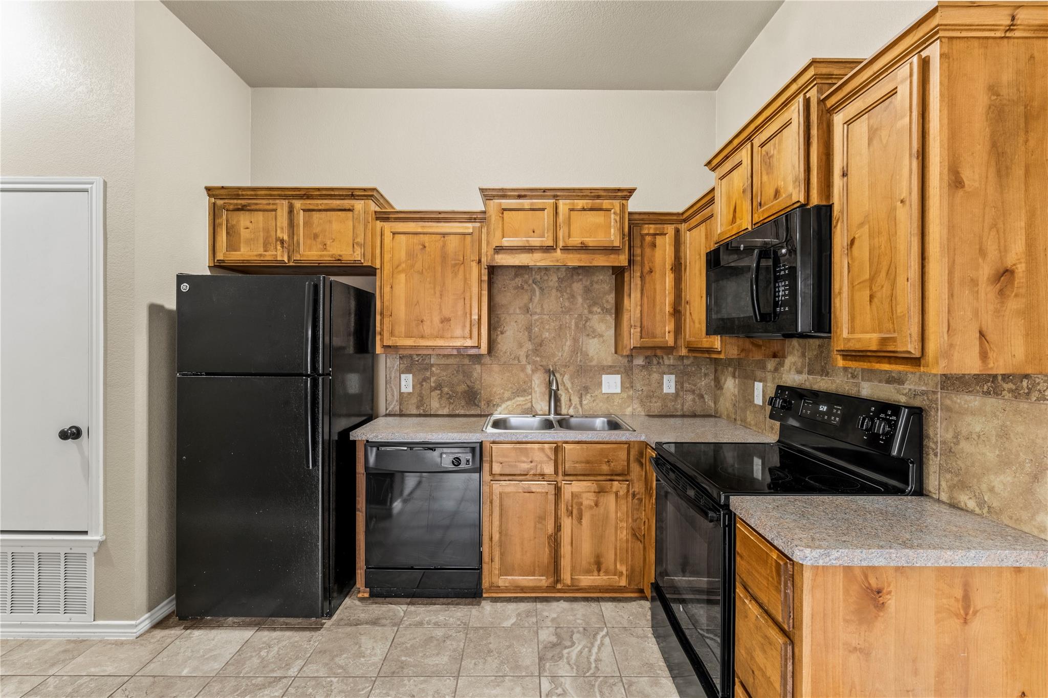 4310 Hunters Place Dr, Killeen, TX 76549