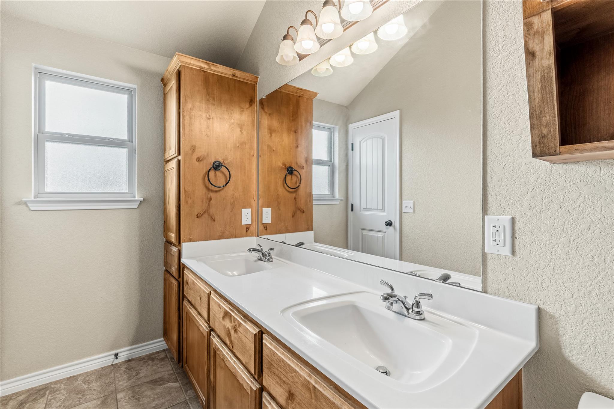 4310 Hunters Place Dr, Killeen, TX 76549